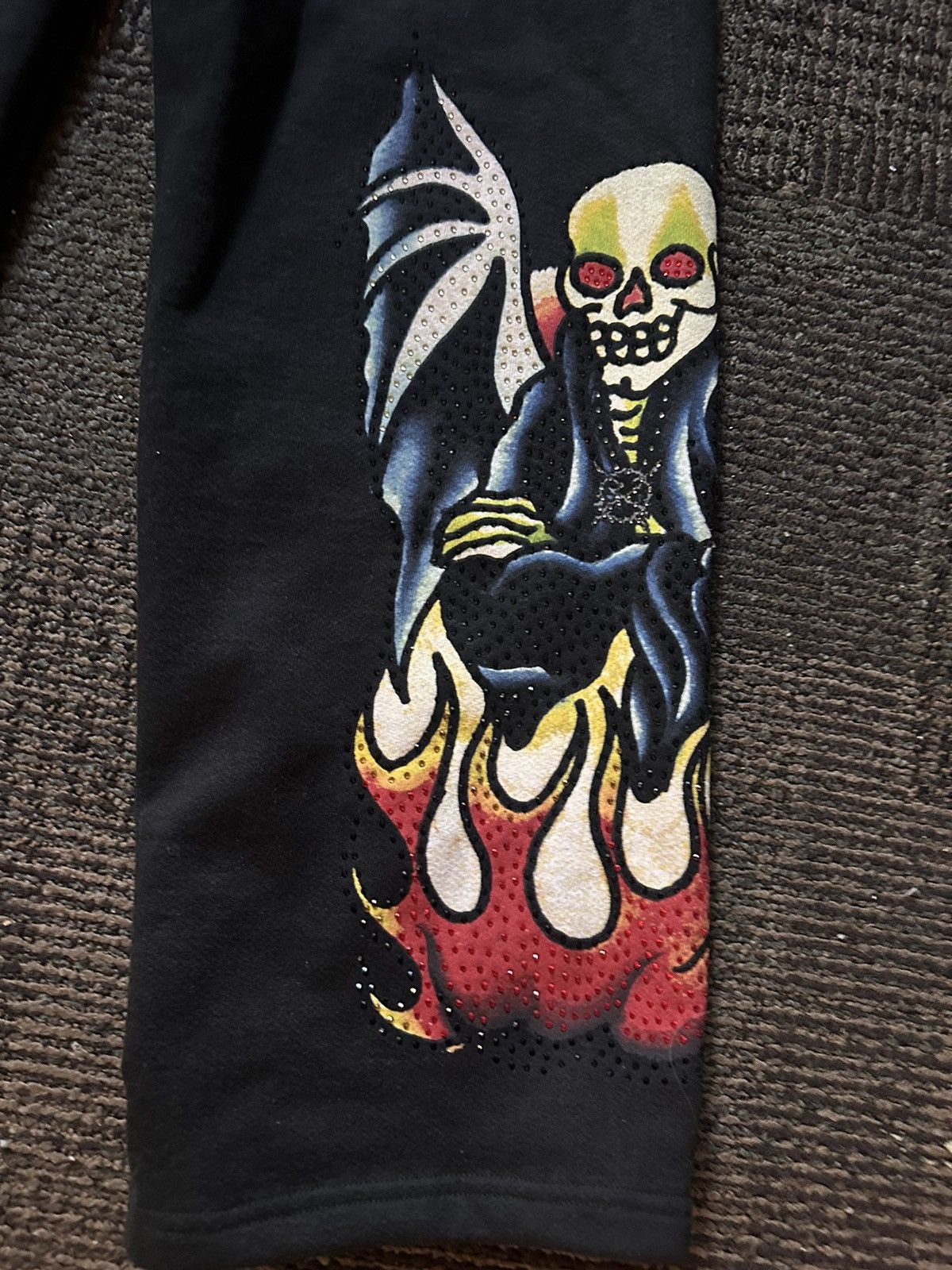 Complex × Ed Hardy × Ken Carson Large Ed Hardy x Ken Carson ComplexCon sweats Size US 36 / EU 52 - 2 Thumbnail