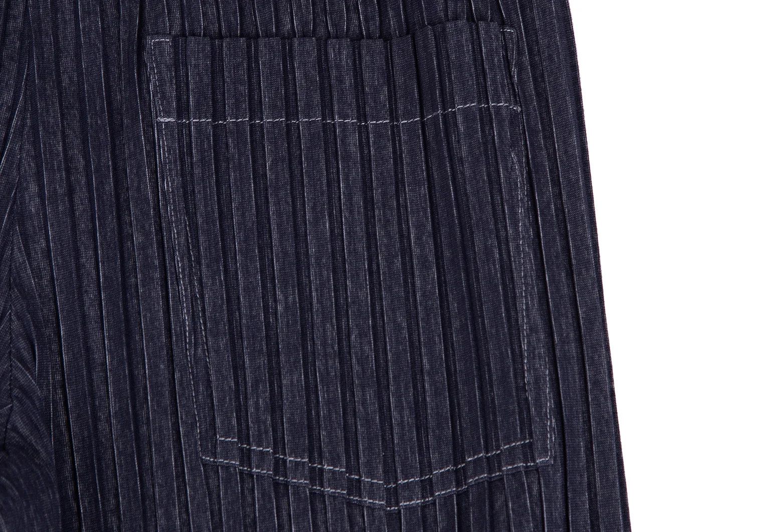 Issey Miyake Denim Print Pleated Suit Set in Indigo Color Size US XL / EU 56 / 4 - 17 Thumbnail