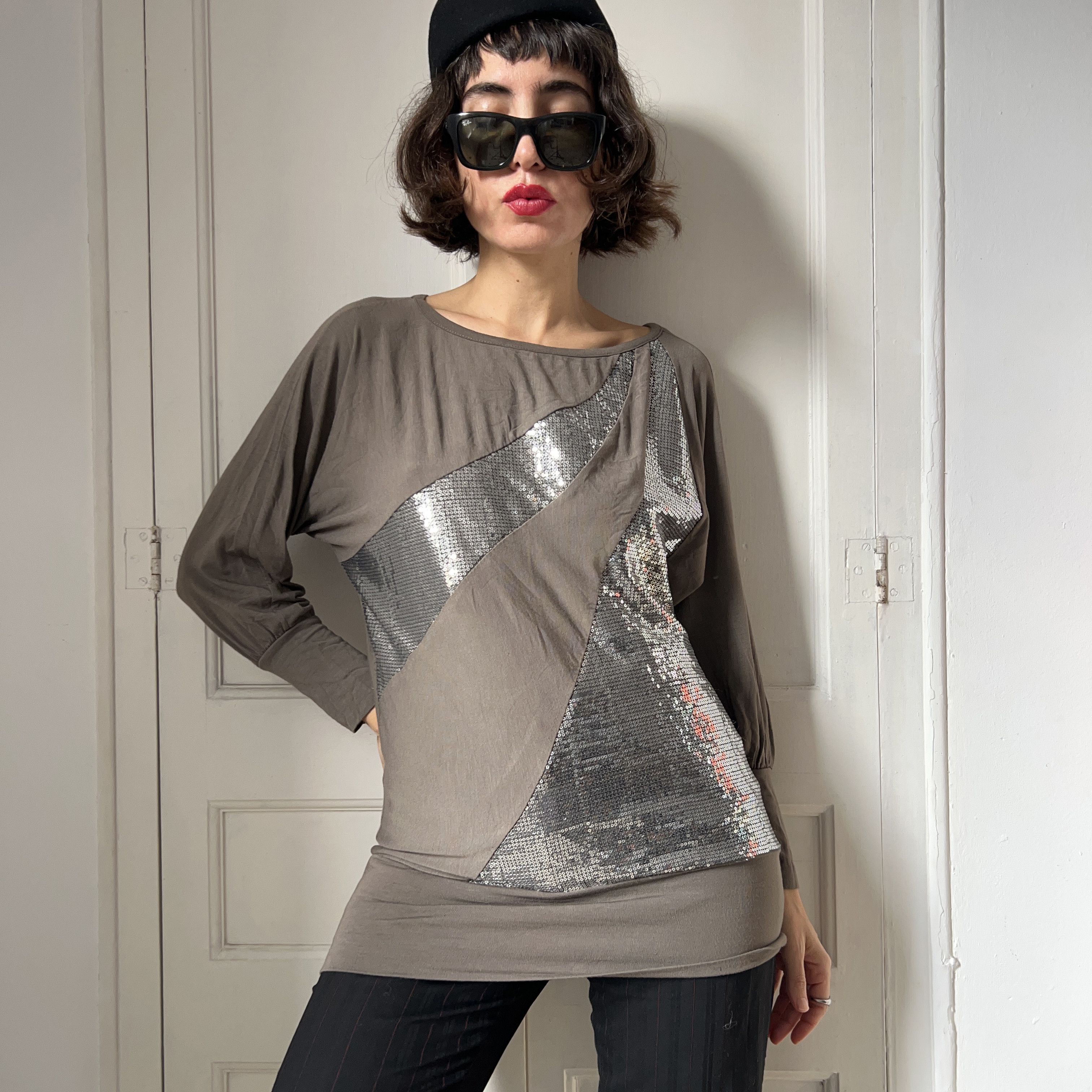 Vintage Vintage Y2K Gray Striped Sequin Top Size ONE SIZE - 6 Thumbnail