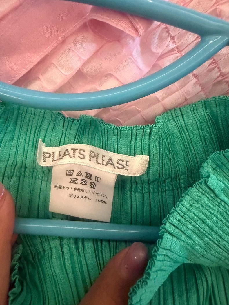 Issey Miyake Issey Miyake size:2 Green pleated skirt Size 31" - 2 Thumbnail