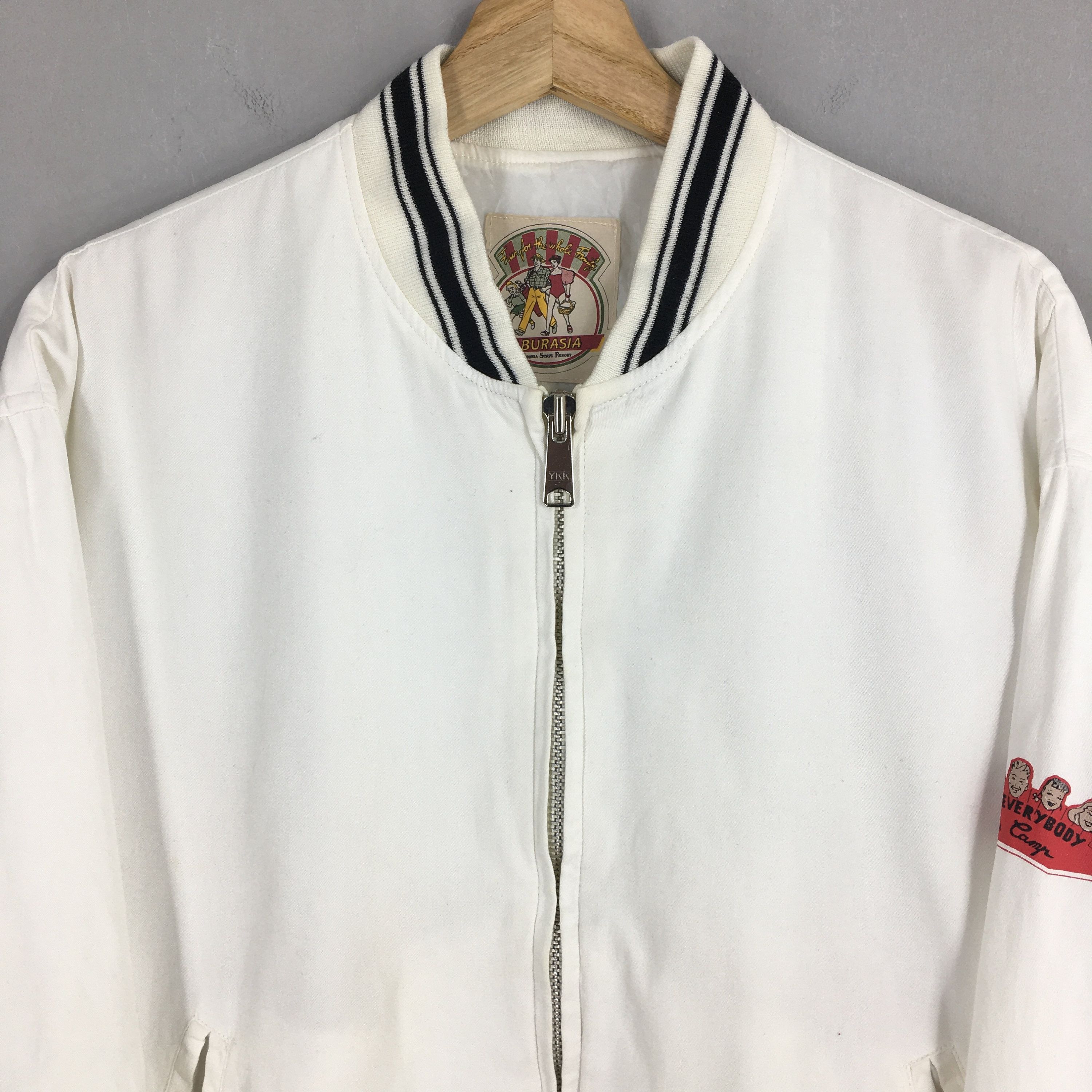 Vintage Vintage Virginia State Resort White Light Jacket XLarge Size US XL / EU 56 / 4 - 4 Thumbnail