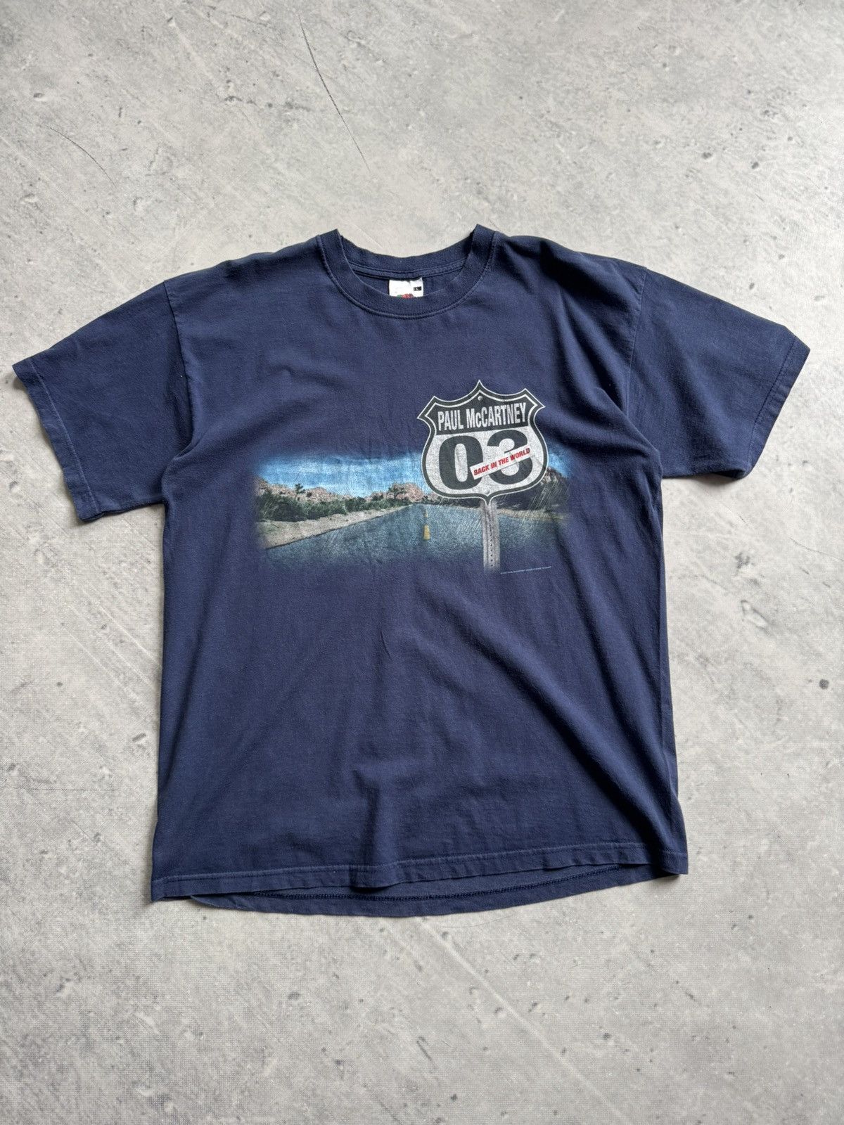 Fruit Of The Loom Paul McCartney tour tee vintage 2001 back in the world Size US L / EU 52-54 / 3 - 1 Thumbnail