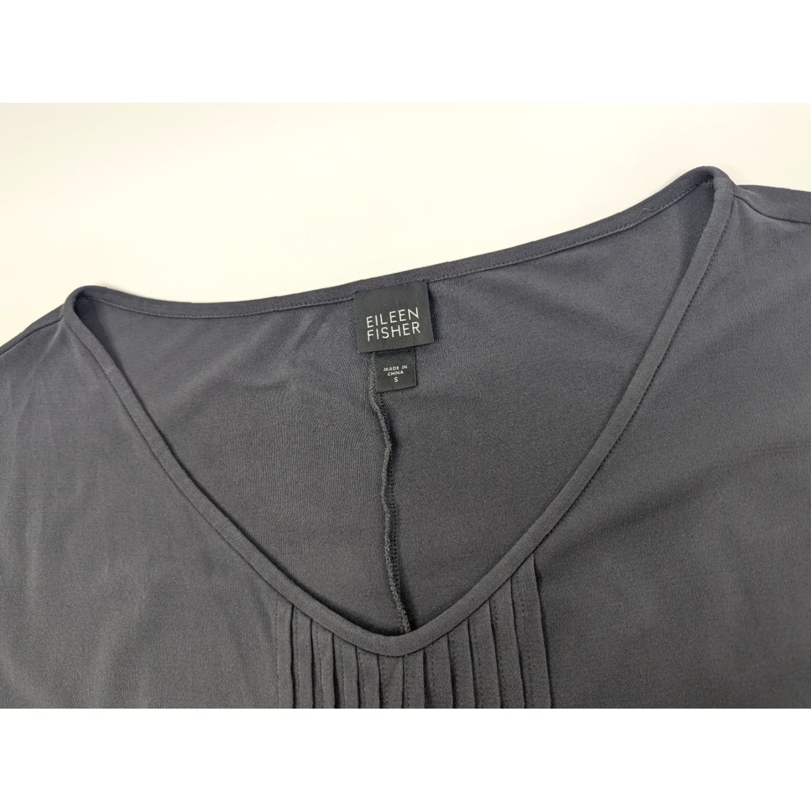 Eileen Fisher EILEEN FISHER Shirt Dress Pintuck Silk Stretch Cap Sleeve Womens Small Tunic Grey Black Short Sleeve Pullover... Size S / US 4 / IT 40 - 5 Thumbnail
