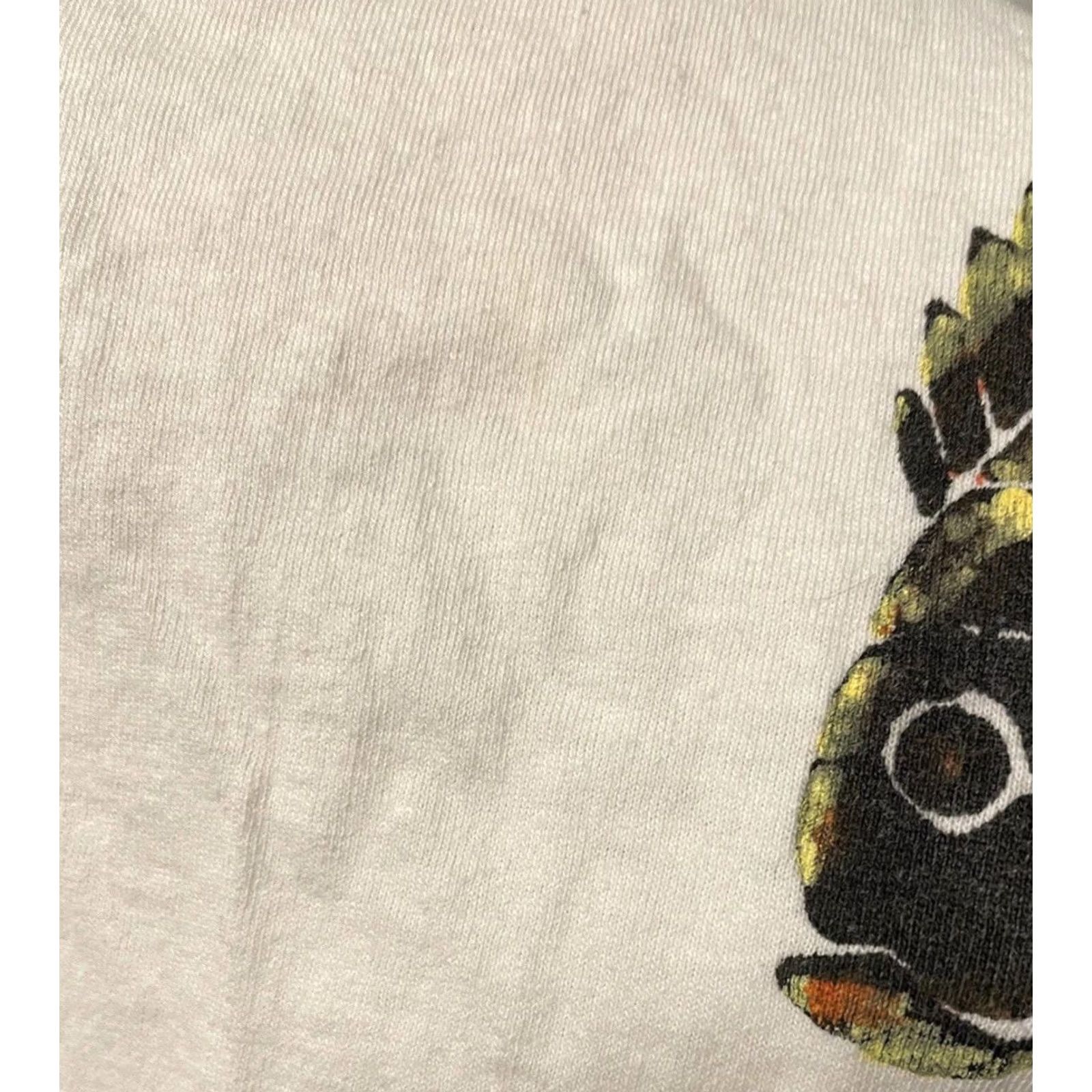 Vintage VINTAGE Abstract Fish Faded Shirt M White 80s 90s Beach Surf Hawaii Nature Grunge OP Single Stitch T-Shirt Mens Adjustable Measurements Size US M / EU 48-50 / 2 - 6 Thumbnail