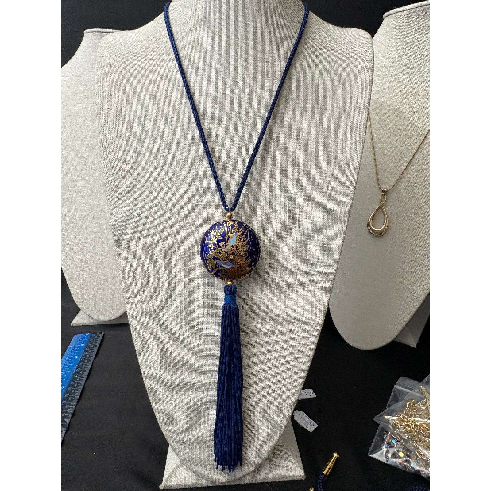 Other Blue Cloisonne Pendant Necklace with Tassel Gold Tone Size ONE SIZE - 2 Thumbnail