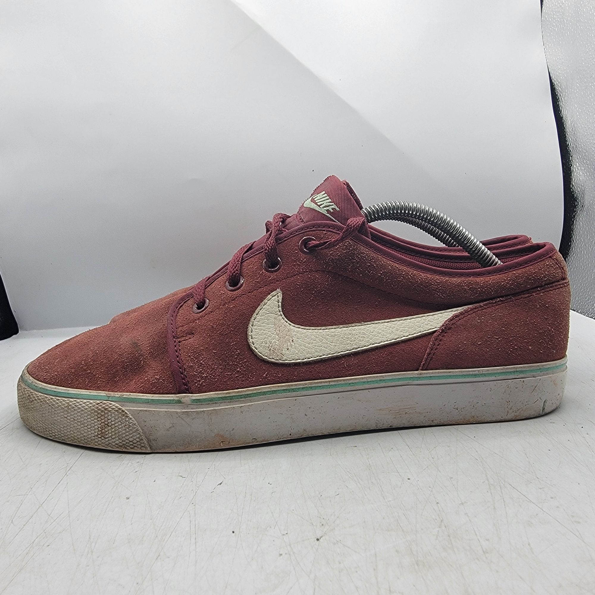 Nike Nike Toki Mens 11.5 Red Sneaker Shoes Walking Skateboarding Size US 11.5 / EU 44-45 - 12 Thumbnail