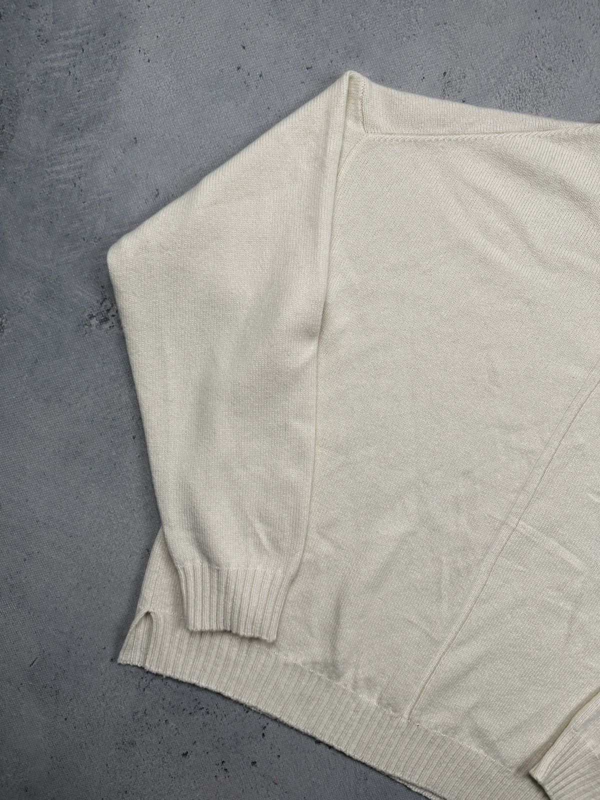 The Row The Row Ivory Cashmere Wool Minimalist Crewneck Lux Sweater Size US XL / EU 56 / 4 - 6 Thumbnail