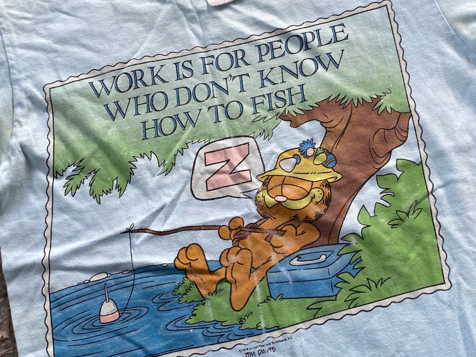 Vintage 🔥Single Stitch🔥Vintage Garfield Fishing 1978 T Shirt Size US S / EU 44-46 / 1 - 8 Thumbnail