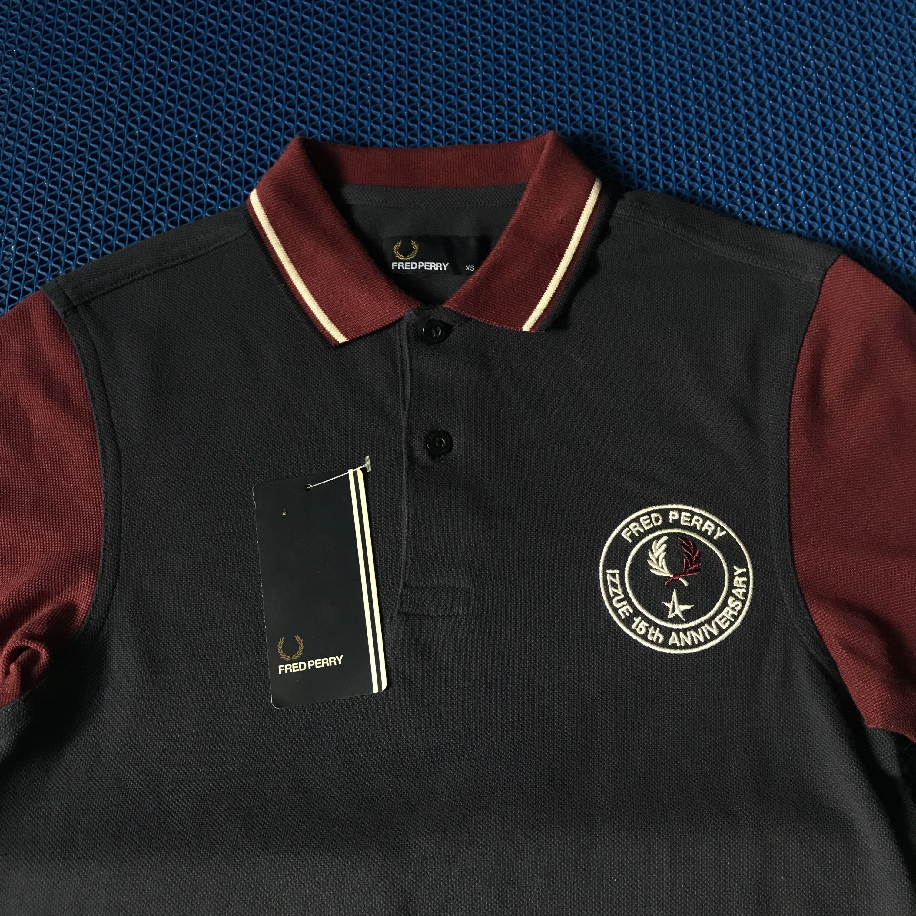 Fred Perry FRED PERRY X IZZUE COLOUR BLOCK POLO DARK CARBONL Size US XS / EU 42 / 0 - 3 Thumbnail
