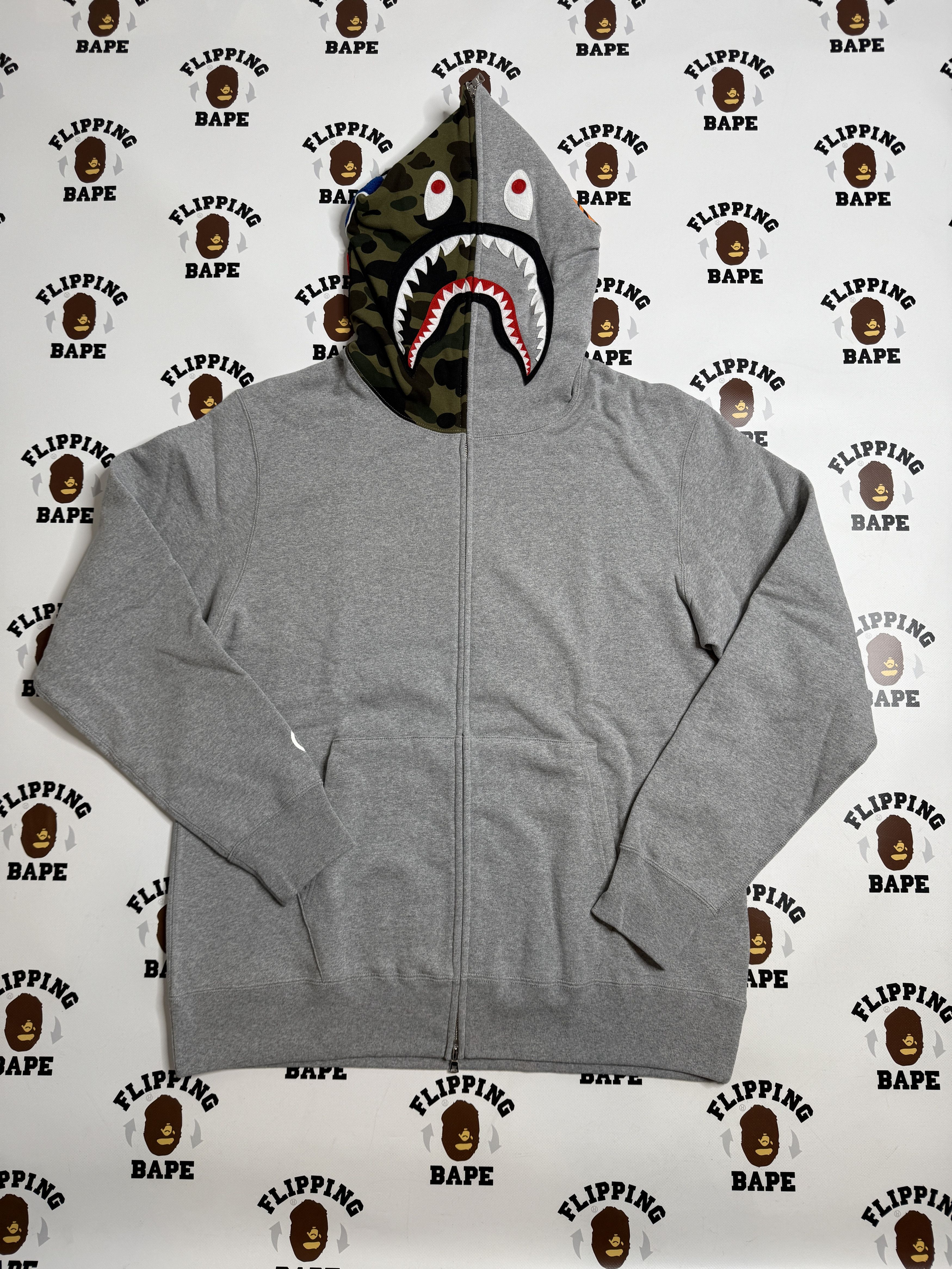 Bape BAPE SHARK FULL ZIP HOODIE SS23 Size US XXL / EU 58 / 5 - 1 Thumbnail