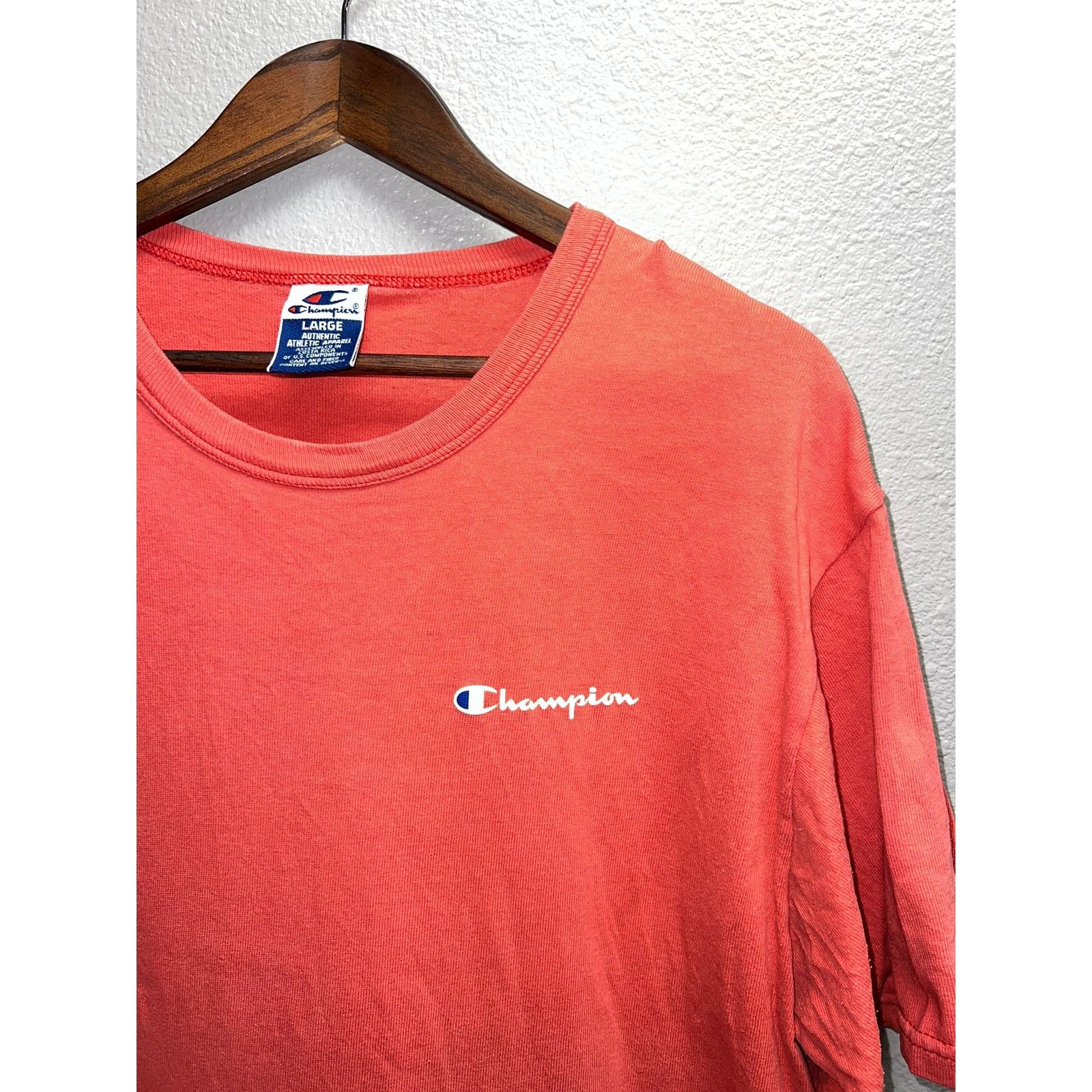 Champion Vintage Champion Essential Shirt Logo peach Pink Tee VTG L Size US L / EU 52-54 / 3 - 2 Thumbnail