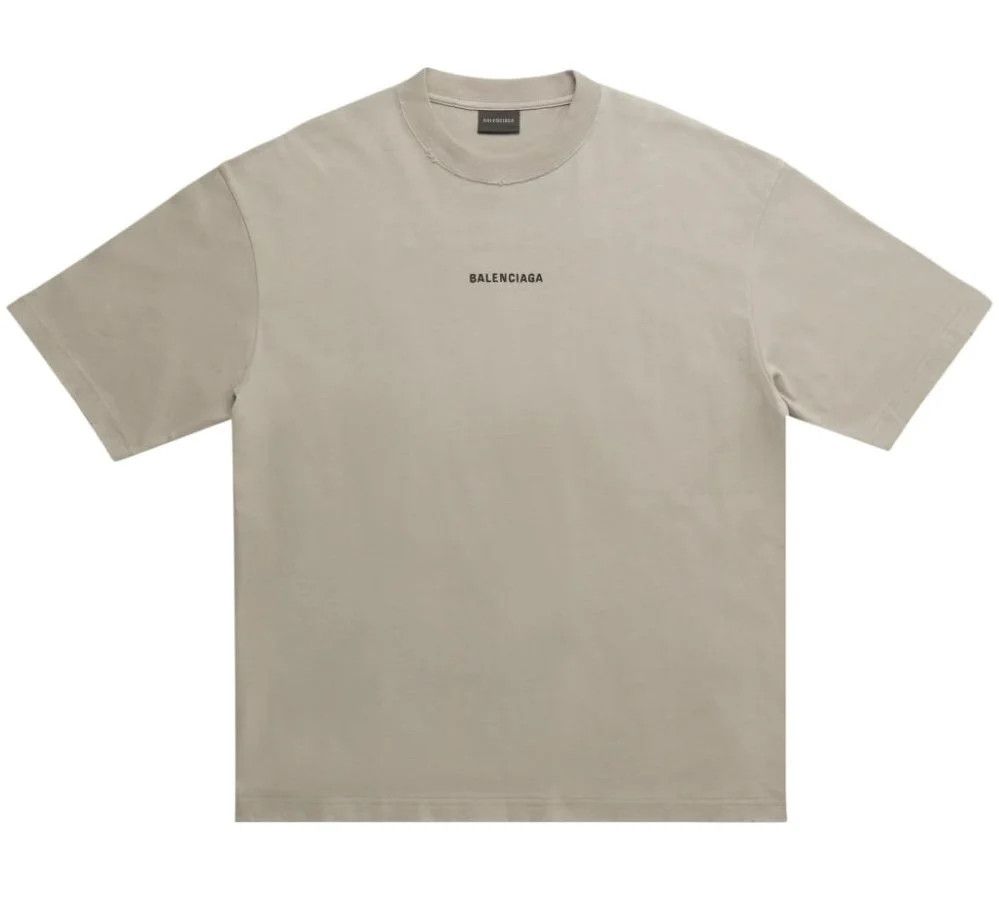 Balenciaga o1srvl11e0526 Back T-Shirt Medium Fit in Beige Size S / US 4 / IT 40 - 1 Thumbnail