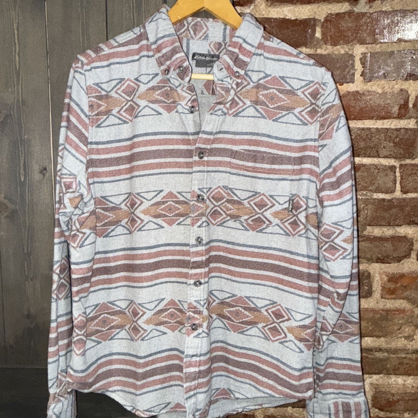 Eddie Bauer Eddie Bauer Tribal Print Button Up Flannel Shirt Mens Size L Size US L / EU 52-54 / 3 - 2 Thumbnail