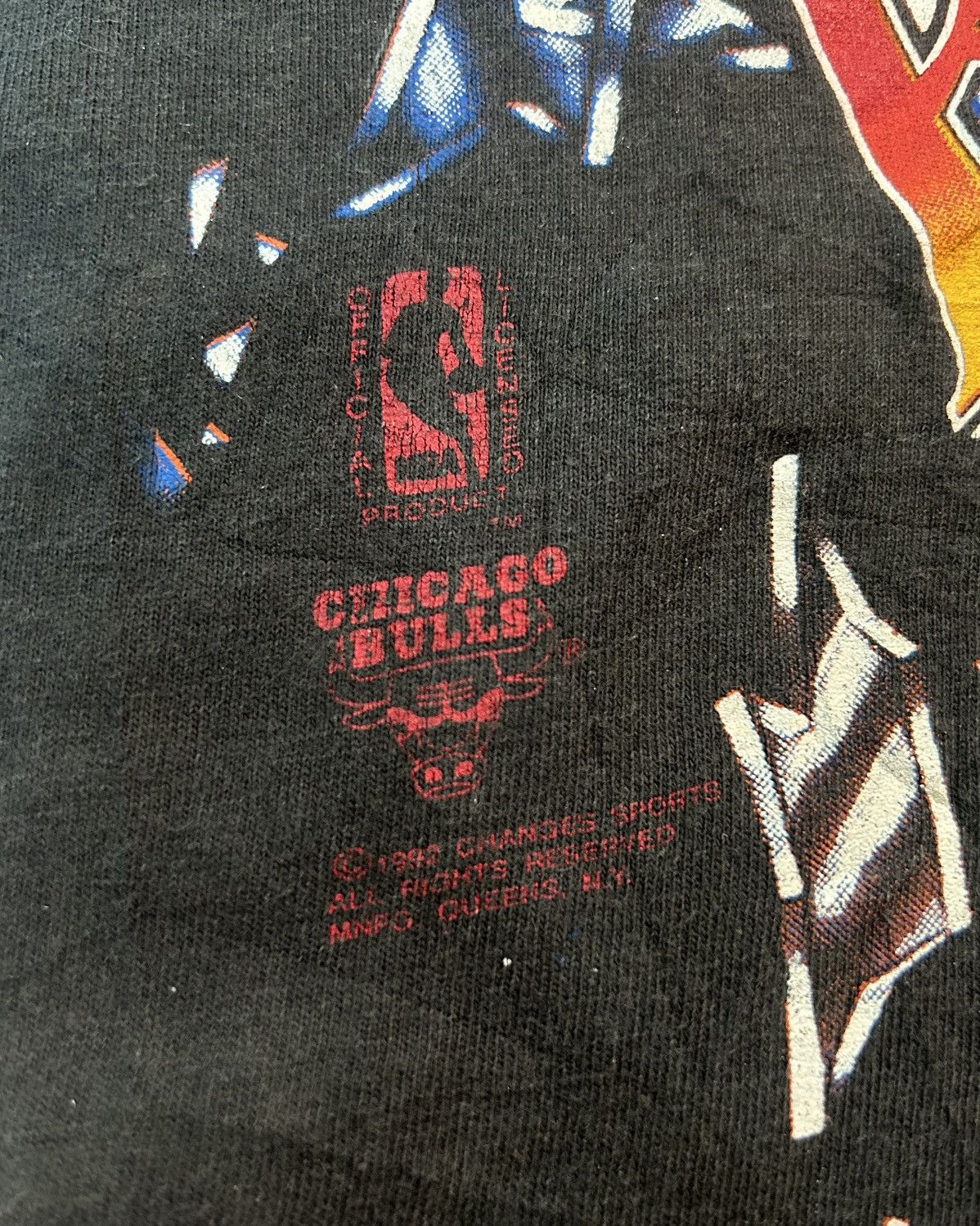 Changes 1992 Vintage Chicago Bulls Shatterred Backboard Tee Size US L / EU 52-54 / 3 - 4 Thumbnail