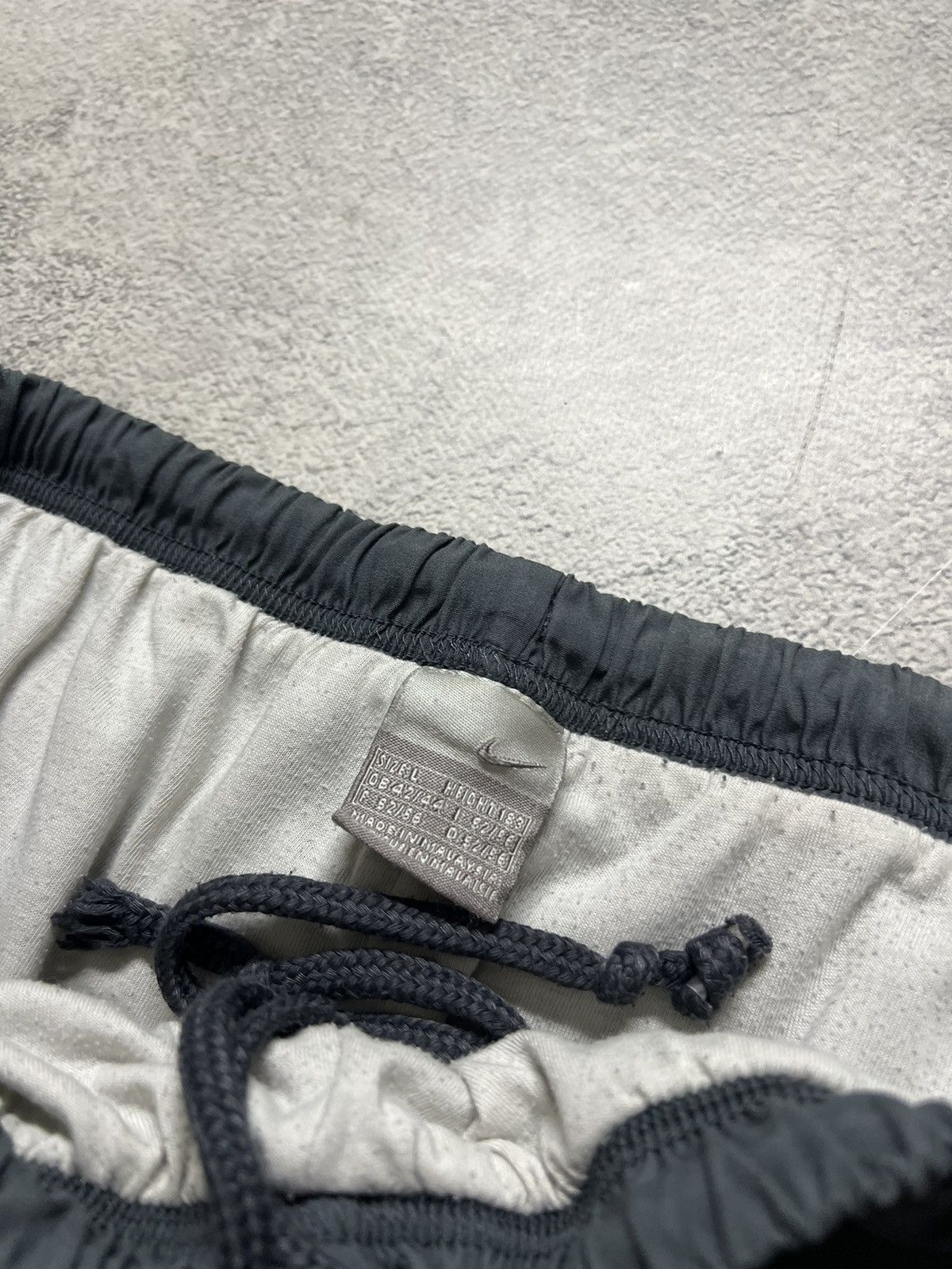 Nike × Vintage Vintage Y2K Nike Nylon Mini Swoosh Faded Pants 00’s Size US 32 / EU 48 - 13 Thumbnail