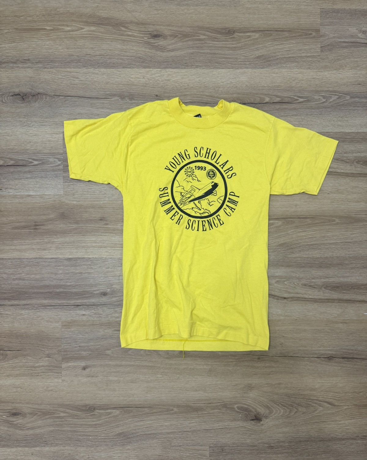Fruit Of The Loom Vintage yellow 1993 science camp tee Size US S / EU 44-46 / 1 - 1 Thumbnail