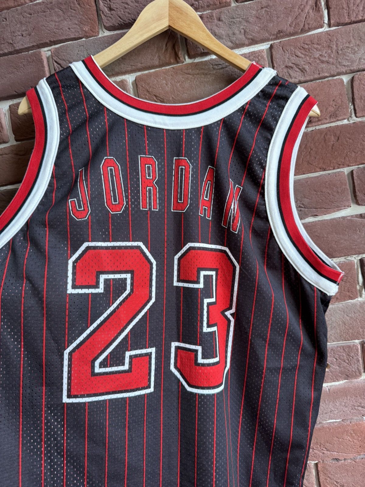 NBA Vintage Champion Chicago Bulls Basketball NBA Jersey Jordan Size US L / EU 52-54 / 3 - 21 Thumbnail