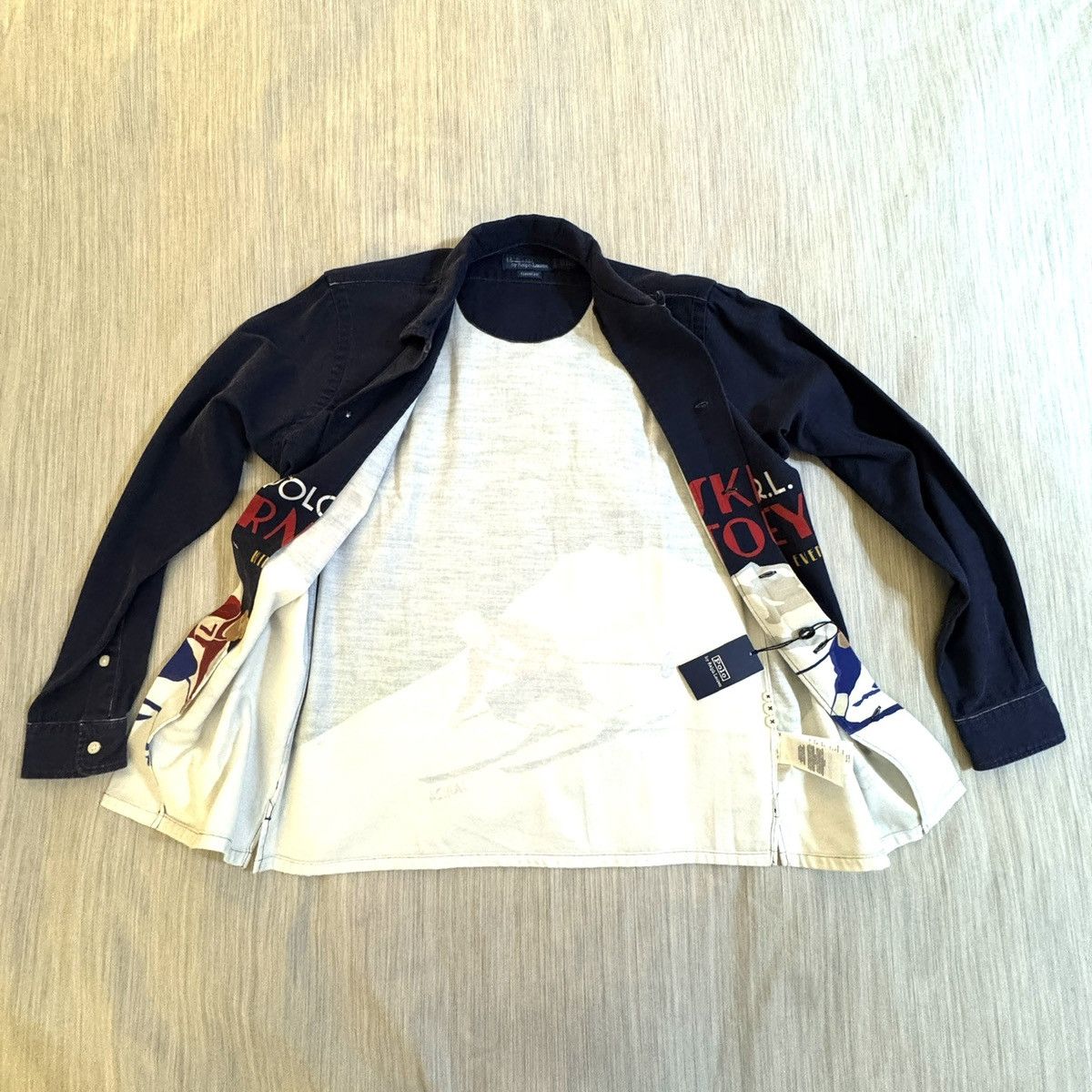 Polo Ralph Lauren Polo Ralph Lauren Classic Fit Ski Print Art Camp Shirt Size US L / EU 52-54 / 3 - 8 Thumbnail