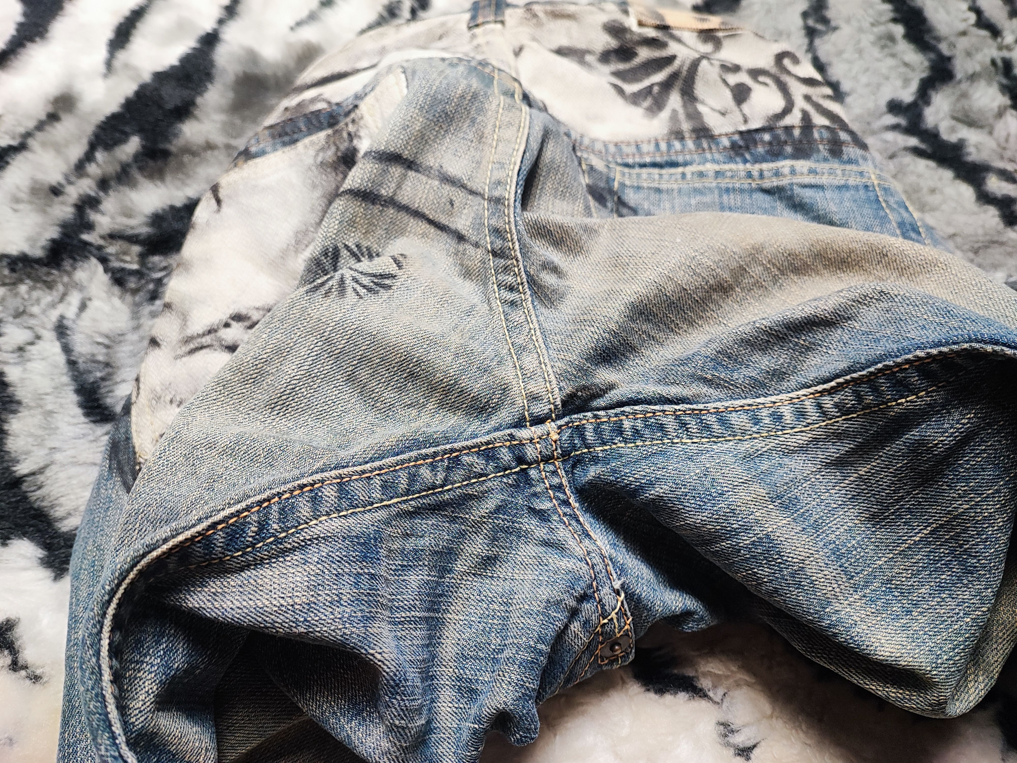 Japanese Brand Mizra Kyoto Koi Fish Deconstructed Mud Washed Distress Size US 31 - 18 Thumbnail
