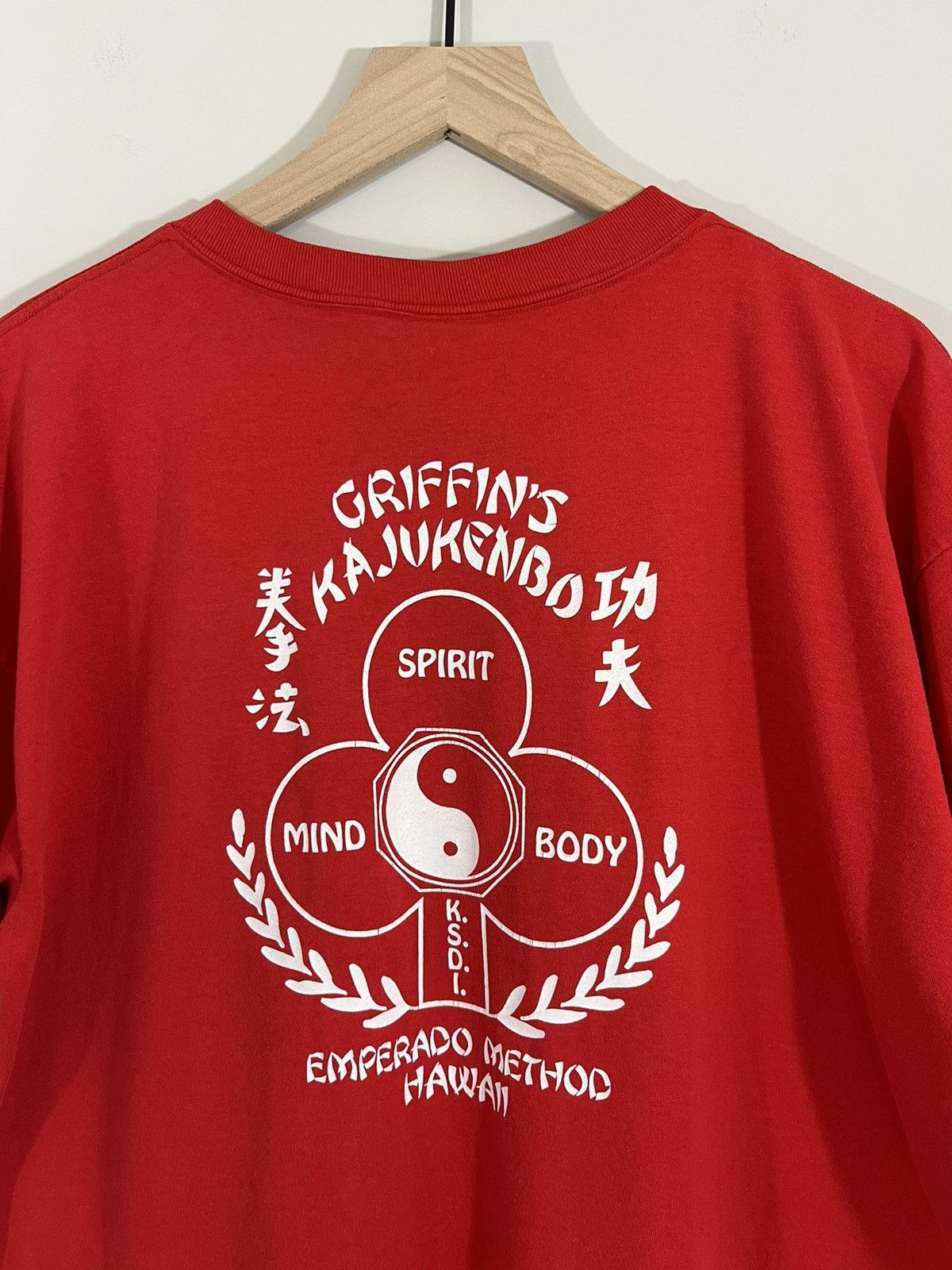 Vintage Hawaii Martial Arts 90s Faded Tee Size US XL / EU 56 / 4 - 11 Thumbnail