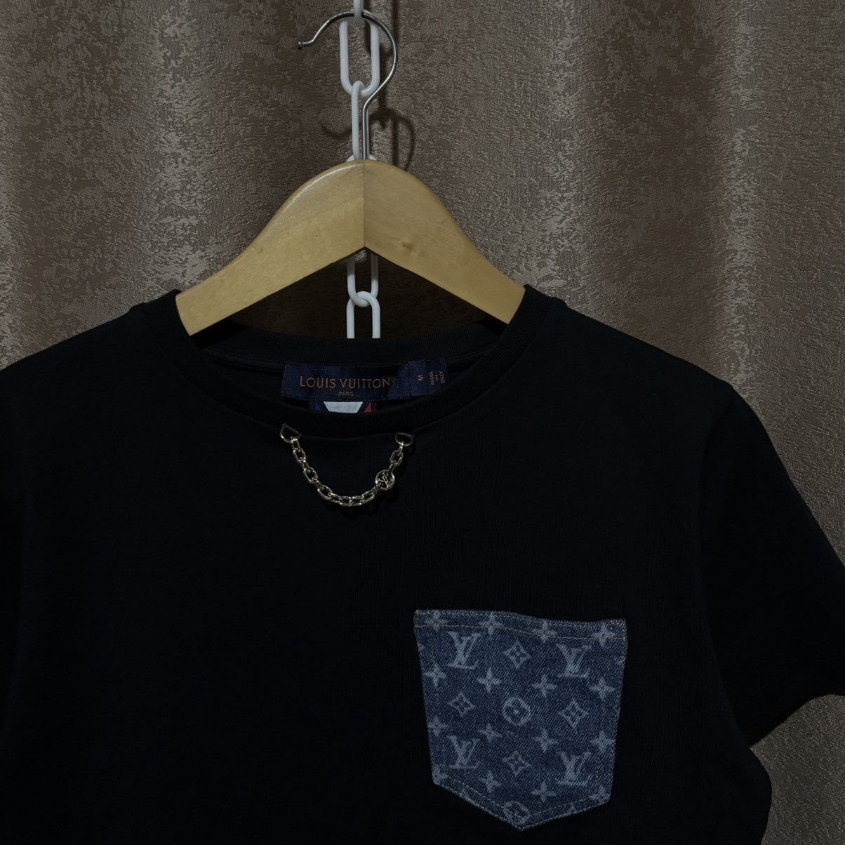 Louis Vuitton Louis Vuitton Monogram Pocket T-Shirt Size M / US 6-8 / IT 42-44 - 2 Thumbnail
