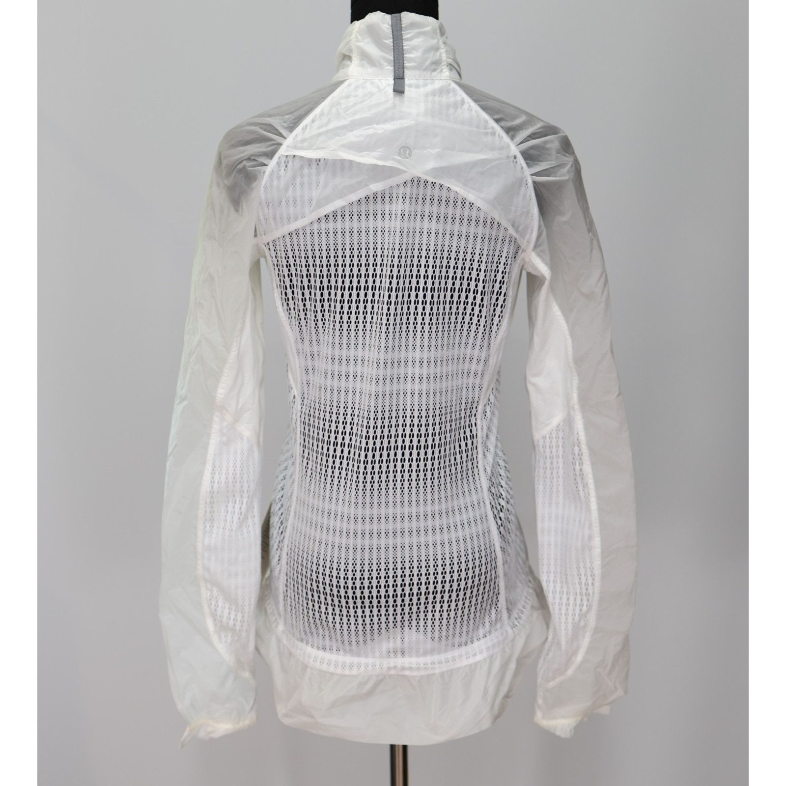 Lululemon NWT LULULEMON Run Wild Mesh Zip Up Running Jacket Sz 4 $118 Size S / US 4 / IT 40 - 4 Thumbnail