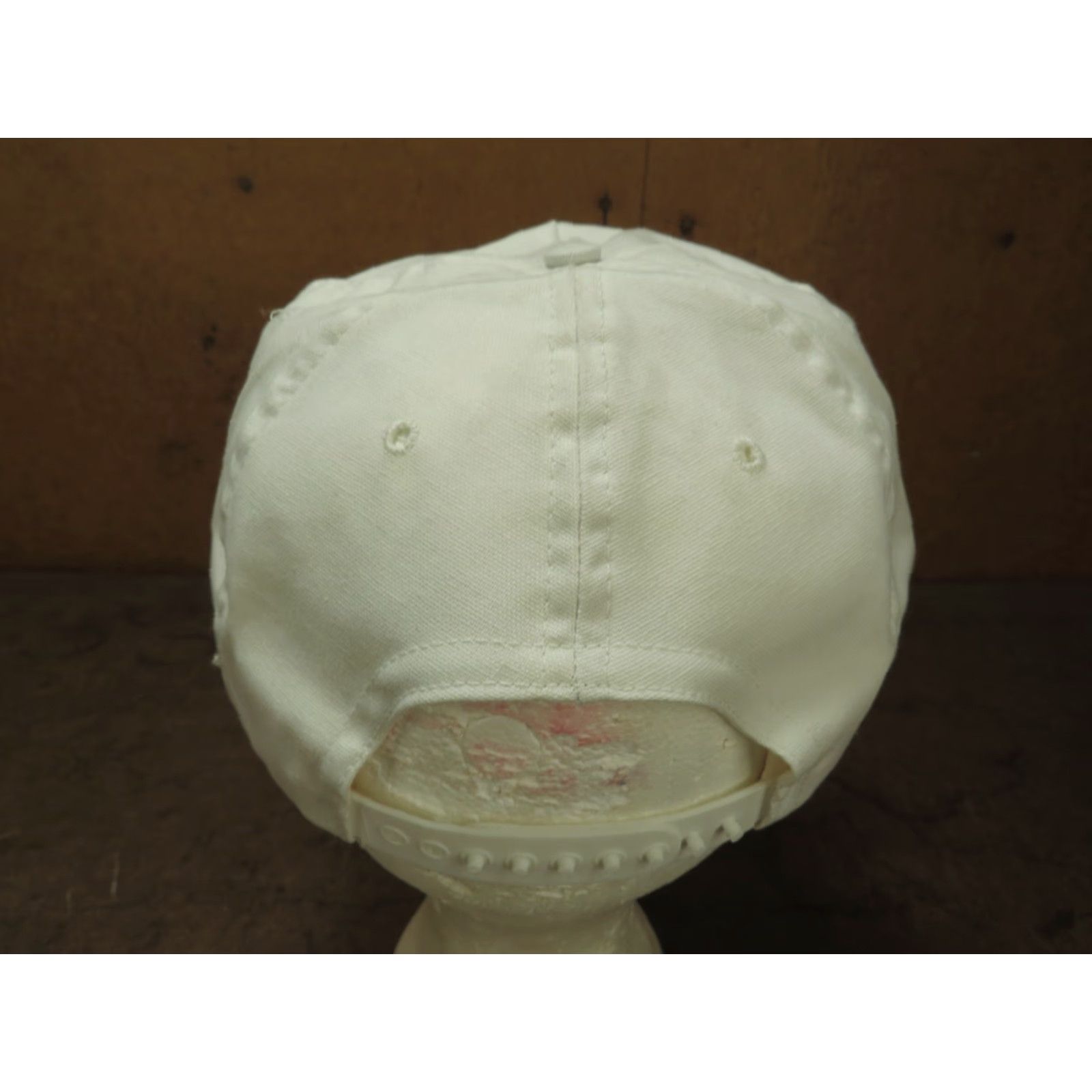 Vintage VINTAGE HaT Trucker Cap Hat JD Foundry Division Tractor White Black Green Advertising 1980s Adjustable Snapback United States Mens Womens Boys Girls Size ONE SIZE - 4 Thumbnail