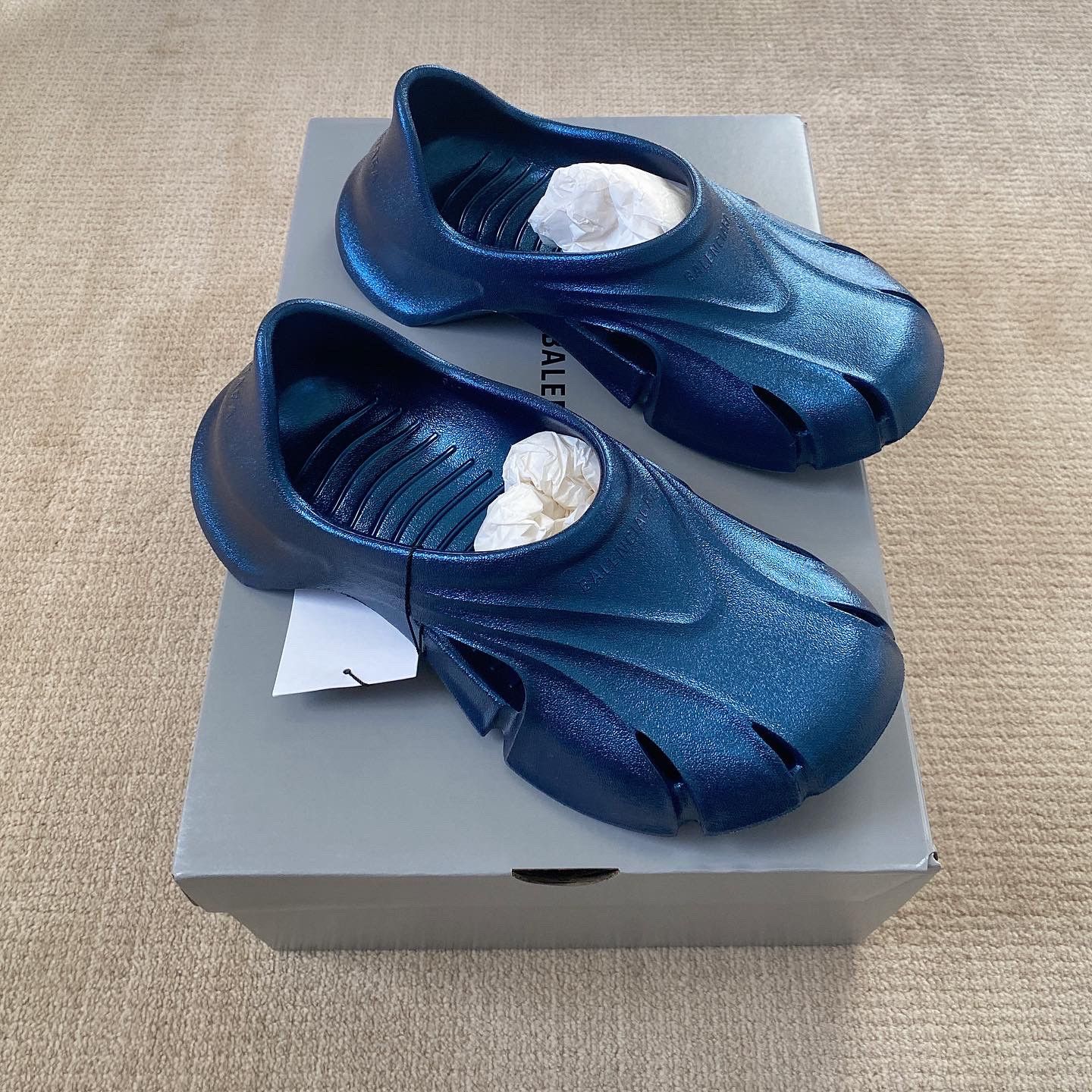 Balenciaga Molded Slip On Shoes Size US 8 / EU 41 - 1 Thumbnail