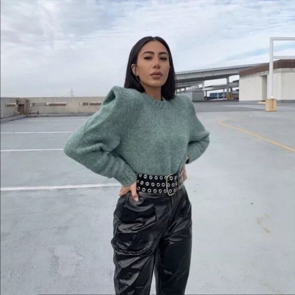 Zara NWT New Zara Blogger Favorite Sage Shoulder Detail Sweater Size S / US 4 / IT 40 - 2 Thumbnail