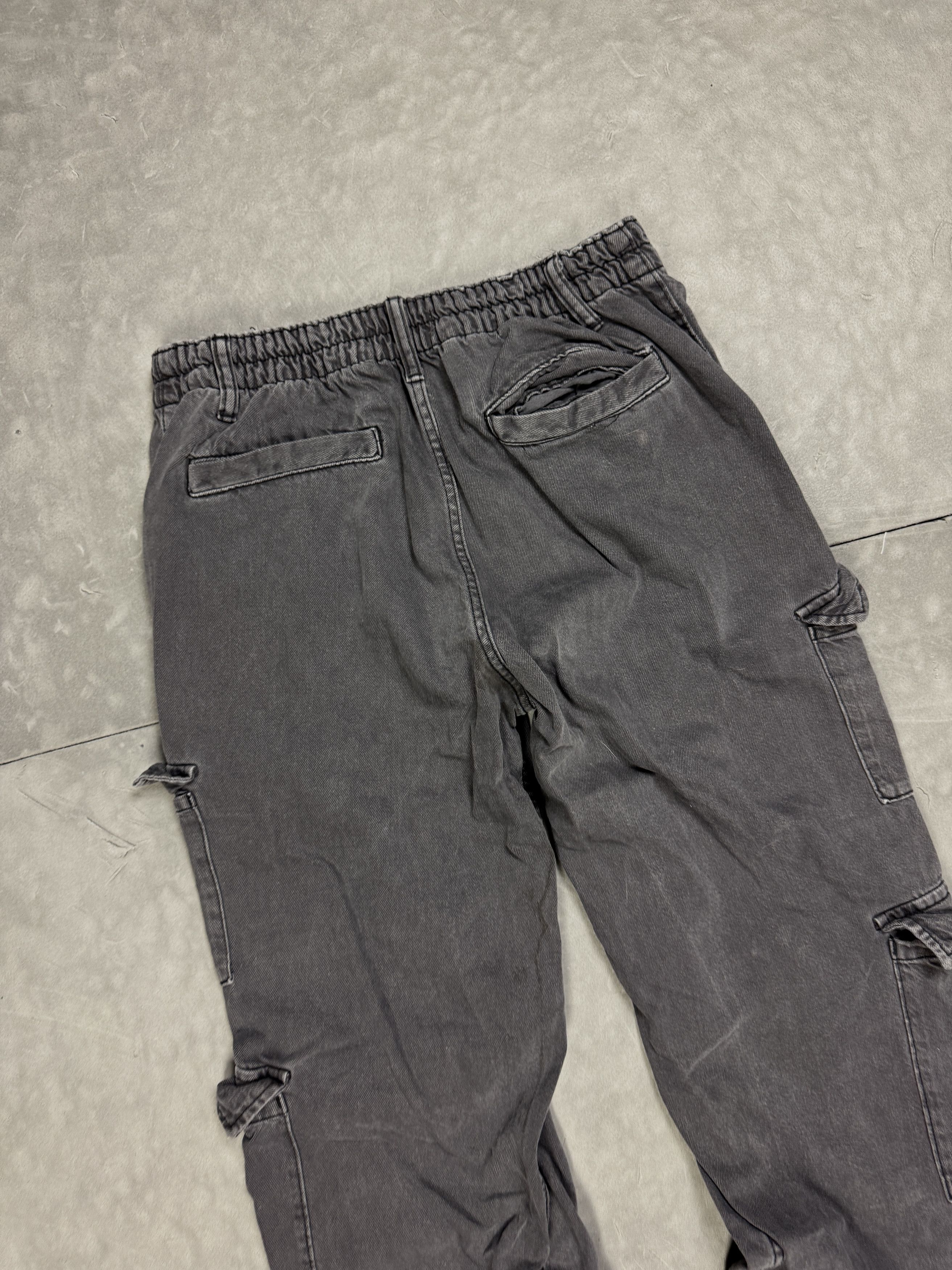 Bershka Bershka oversized distressed cargo denim jeans, retro Y2K Size 25" / US 0 / IT 36 - 11 Thumbnail