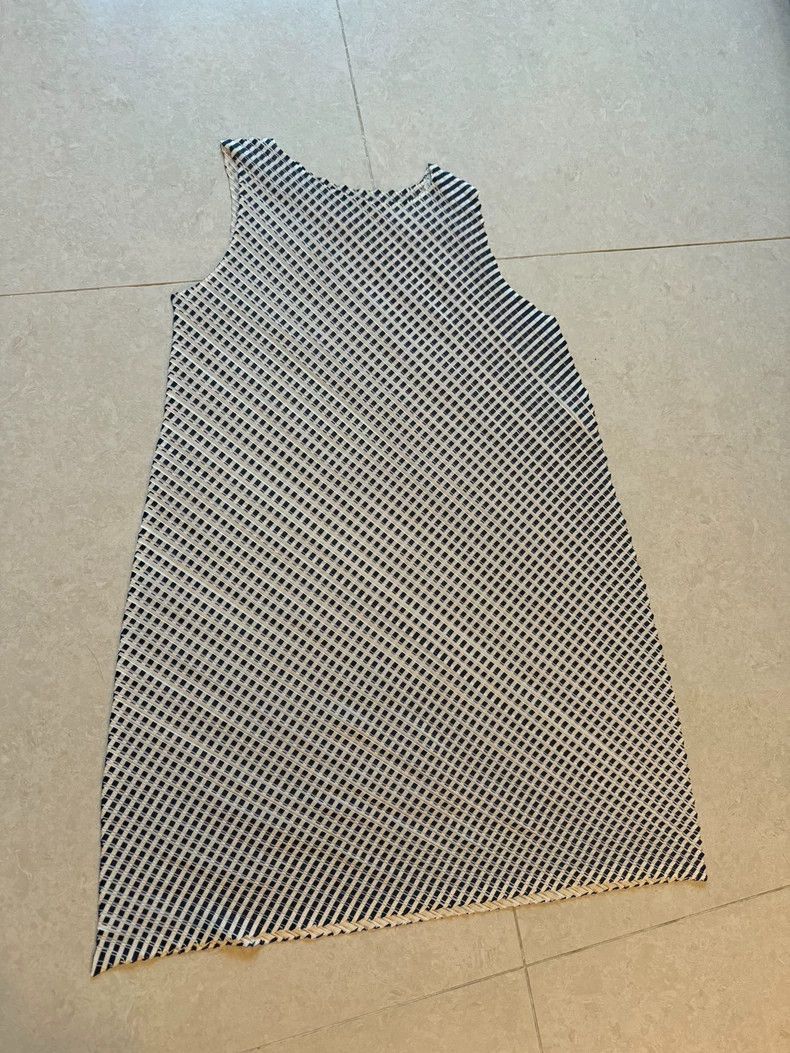 Issey Miyake Issey Miyake size:3 Deformed round dress Size M / US 6-8 / IT 42-44 - 3 Thumbnail