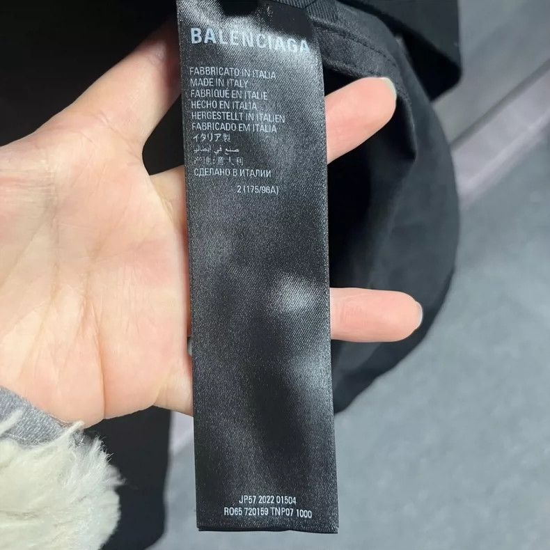 Balenciaga Balenciaga Black breast pocket solid lapel single breasted Size US M / EU 48-50 / 2 - 4 Thumbnail