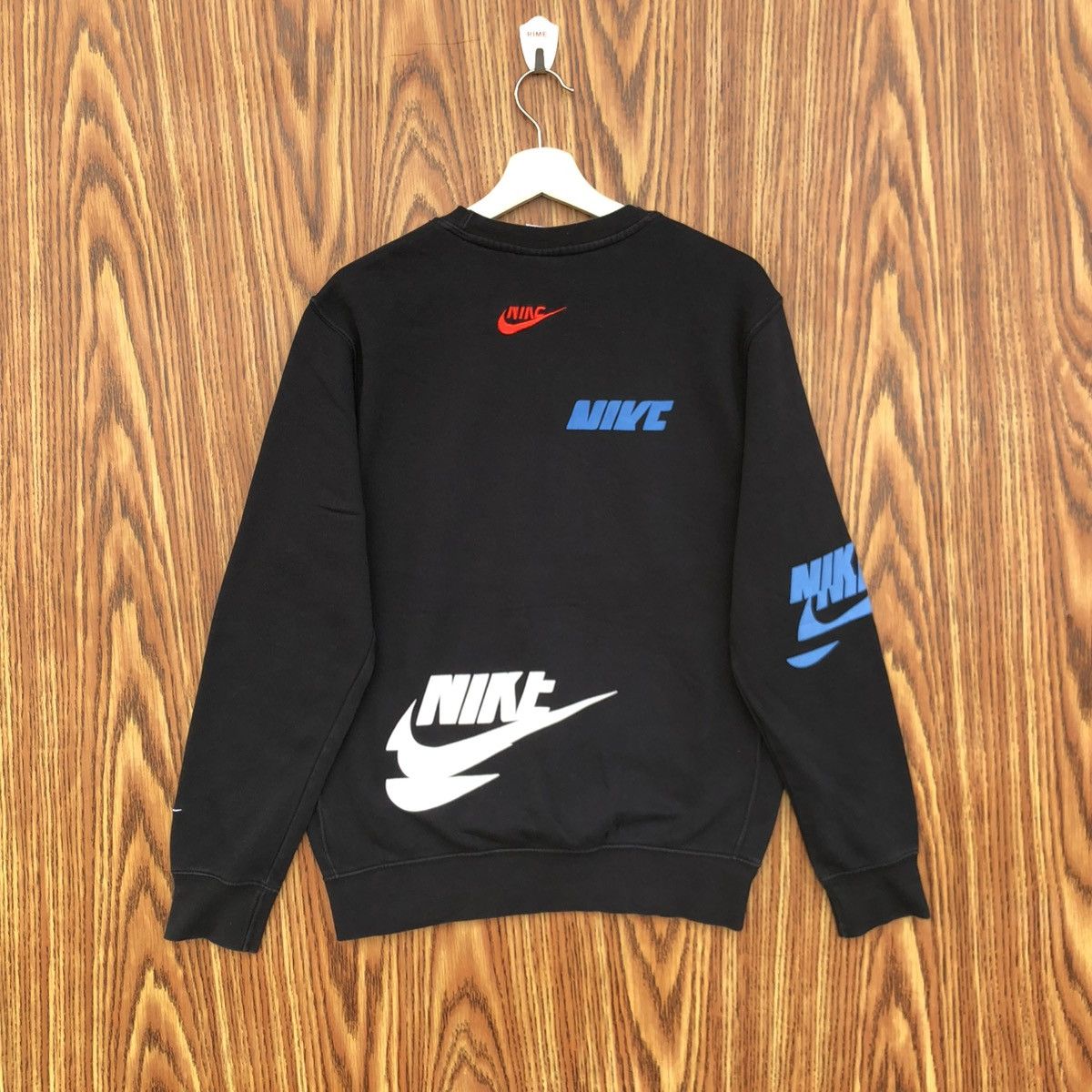 Nike Vintage Nike Sportswear Essentials Sweatshirt Size US S / EU 44-46 / 1 - 5 Thumbnail