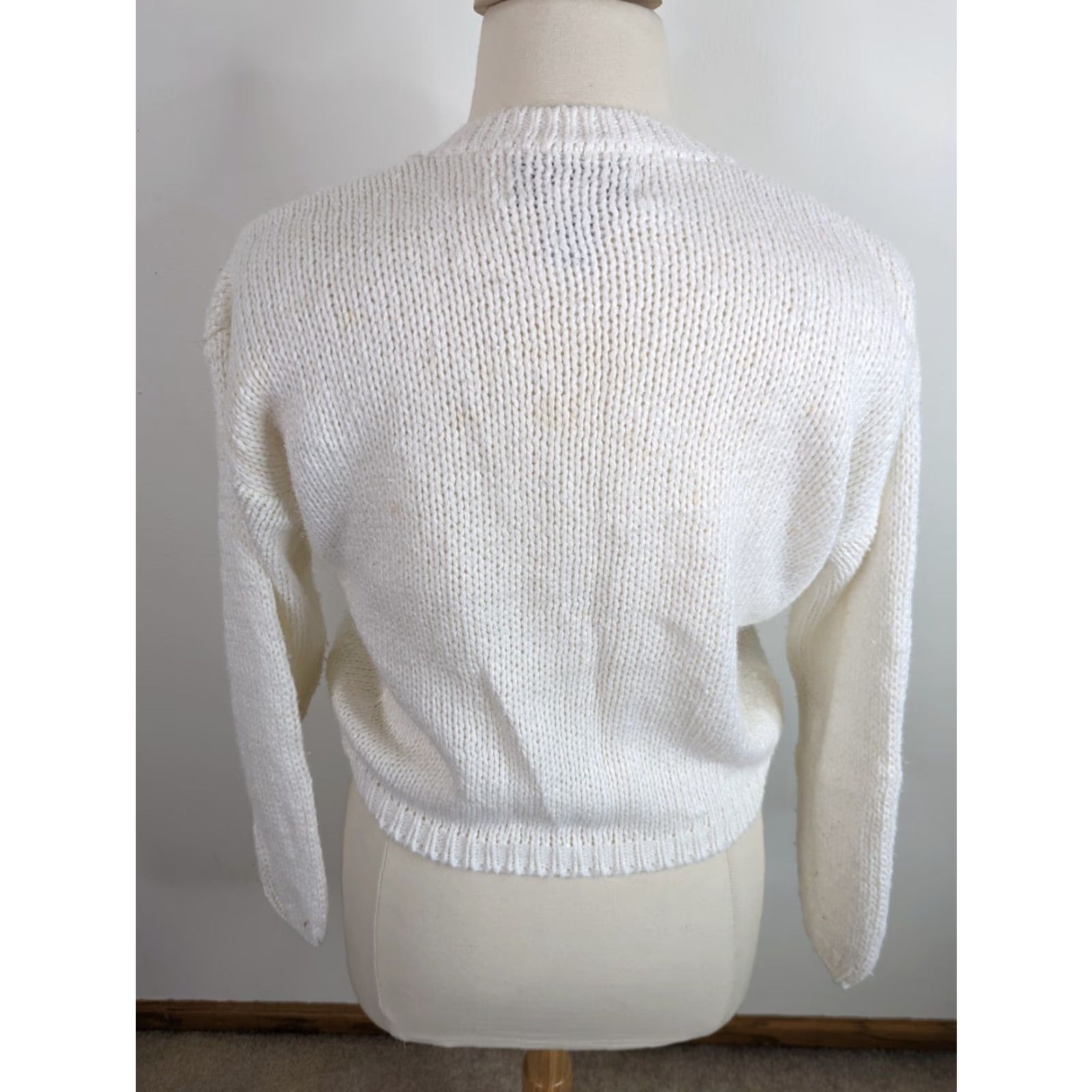 Vintage VINTAGE Rose Floral Embroiderd White Cardigan Sweater Womens Large S8C Cottagecore Size L / US 10 / IT 46 - 2 Thumbnail