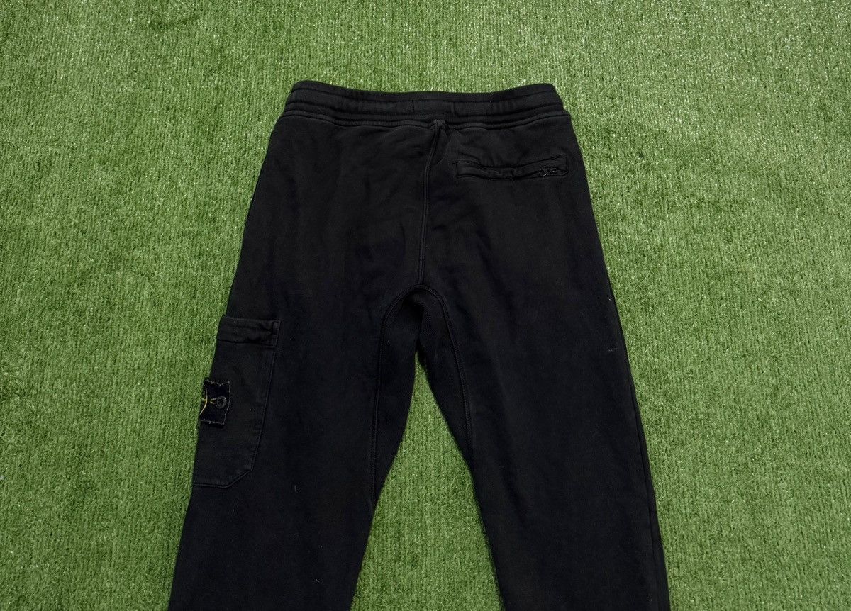 Stone Island Stone Island black jogger trousers Size US 30 / EU 46 - 8 Thumbnail