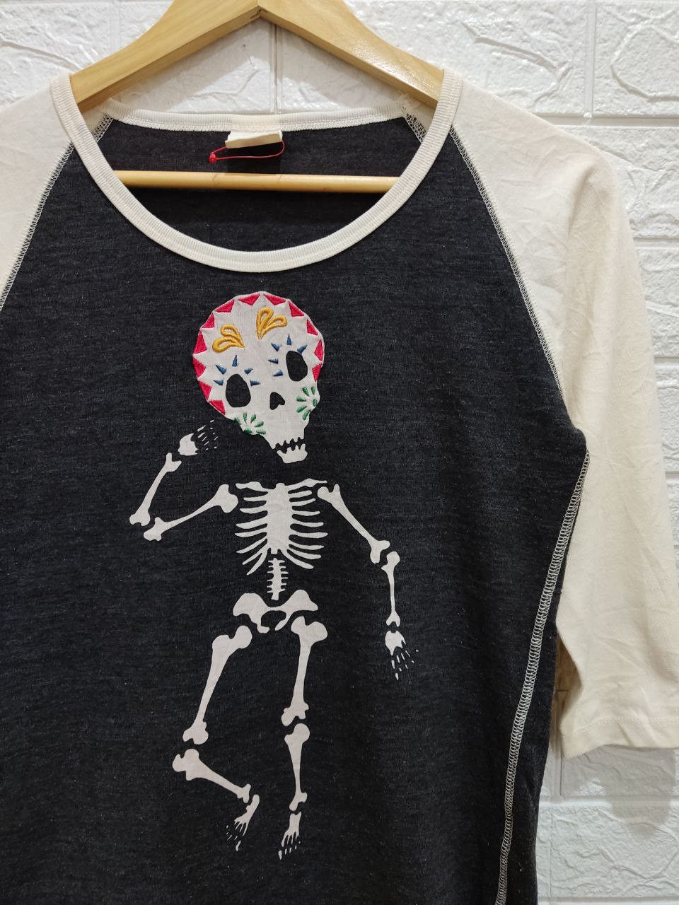 Japanese Brand SPINBOX Skeleton Embroidery 3 Quater Tee Size S / US 4 / IT 40 - 3 Thumbnail