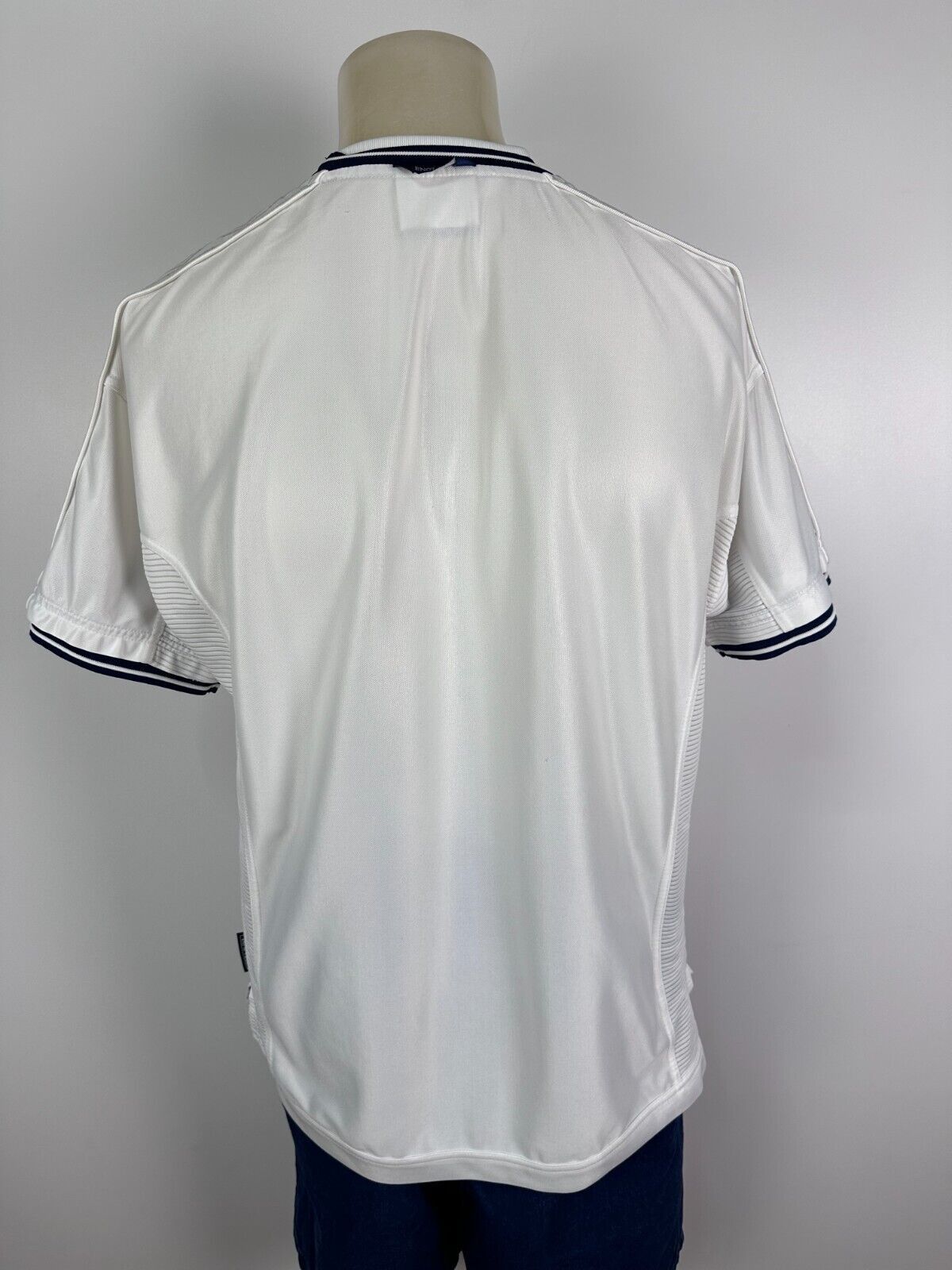 Umbro ENGLAND 1999 2001 FOOTBAL SHIRT SOCCER JERSEY UMBRO sz L Size US L / EU 52-54 / 3 - 8 Thumbnail