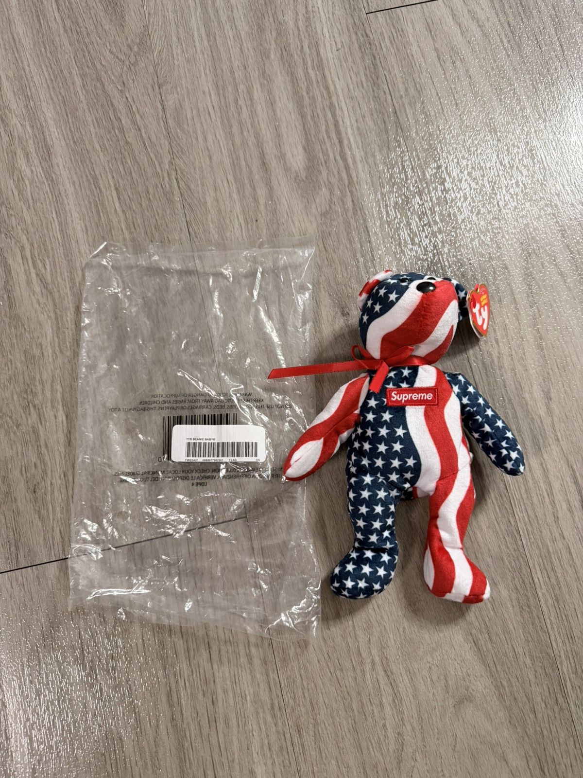Supreme Supreme ty beanie baby Size ONE SIZE - 1 Thumbnail