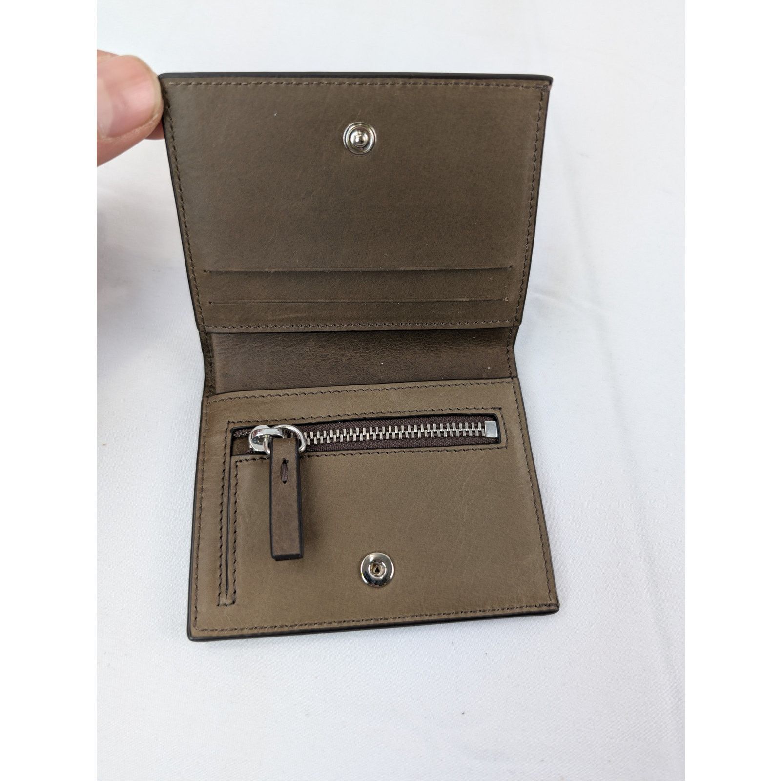 Maison Margiela o1rshd1 Size: OS / MM6 Numeric Wallet in Teak Size ONE SIZE - 5 Thumbnail