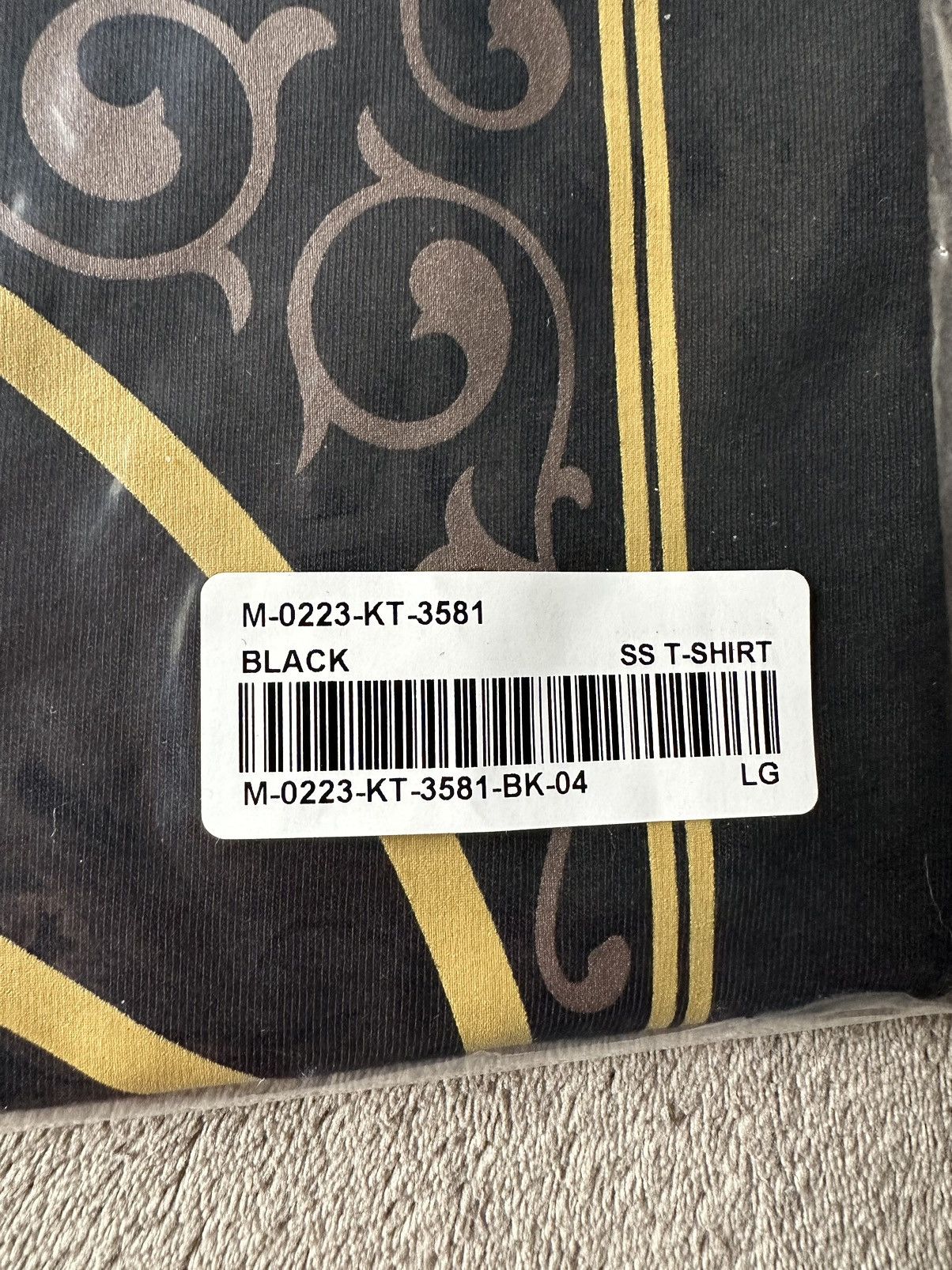 Drake × October's Very Own OVO ARABIC CALLIGRAPHY FAMILY OWL T-SHIRT TEE NEW with tags Size US L / EU 52-54 / 3 - 4 Thumbnail