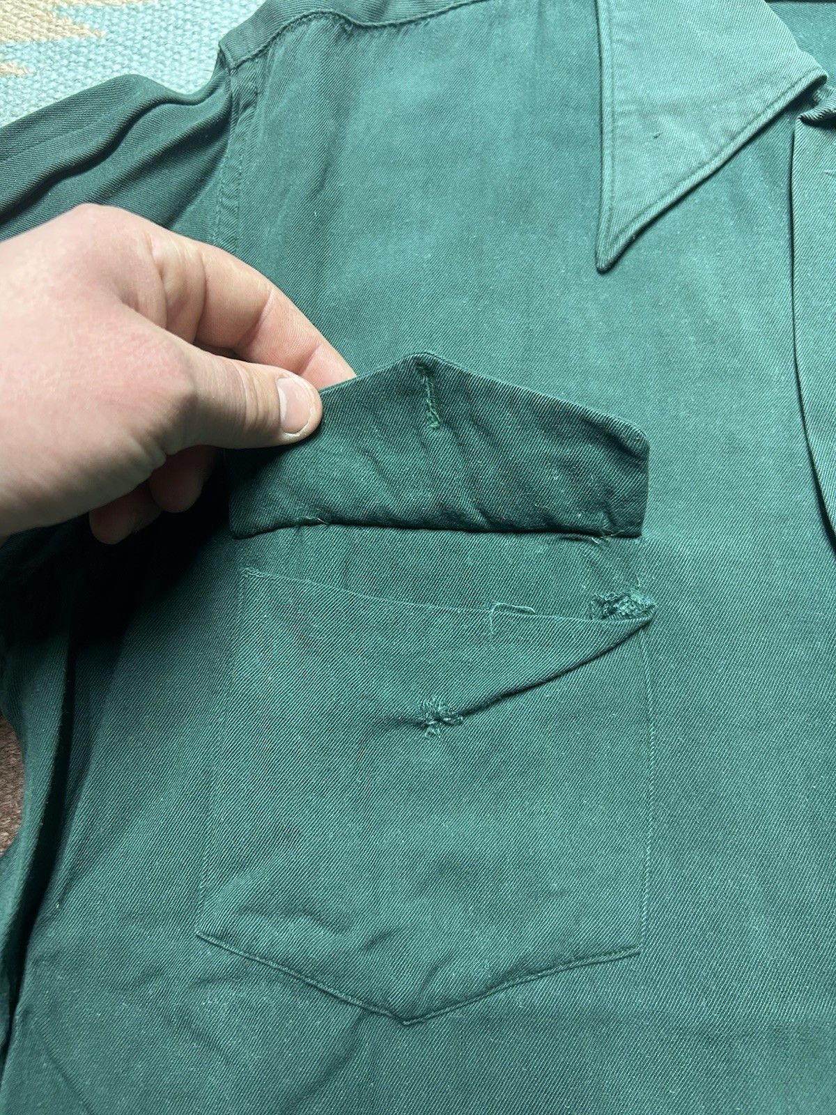 Vintage Vtg 1940s rayon gabardine button shirt forest green medium Size US M / EU 48-50 / 2 - 5 Thumbnail
