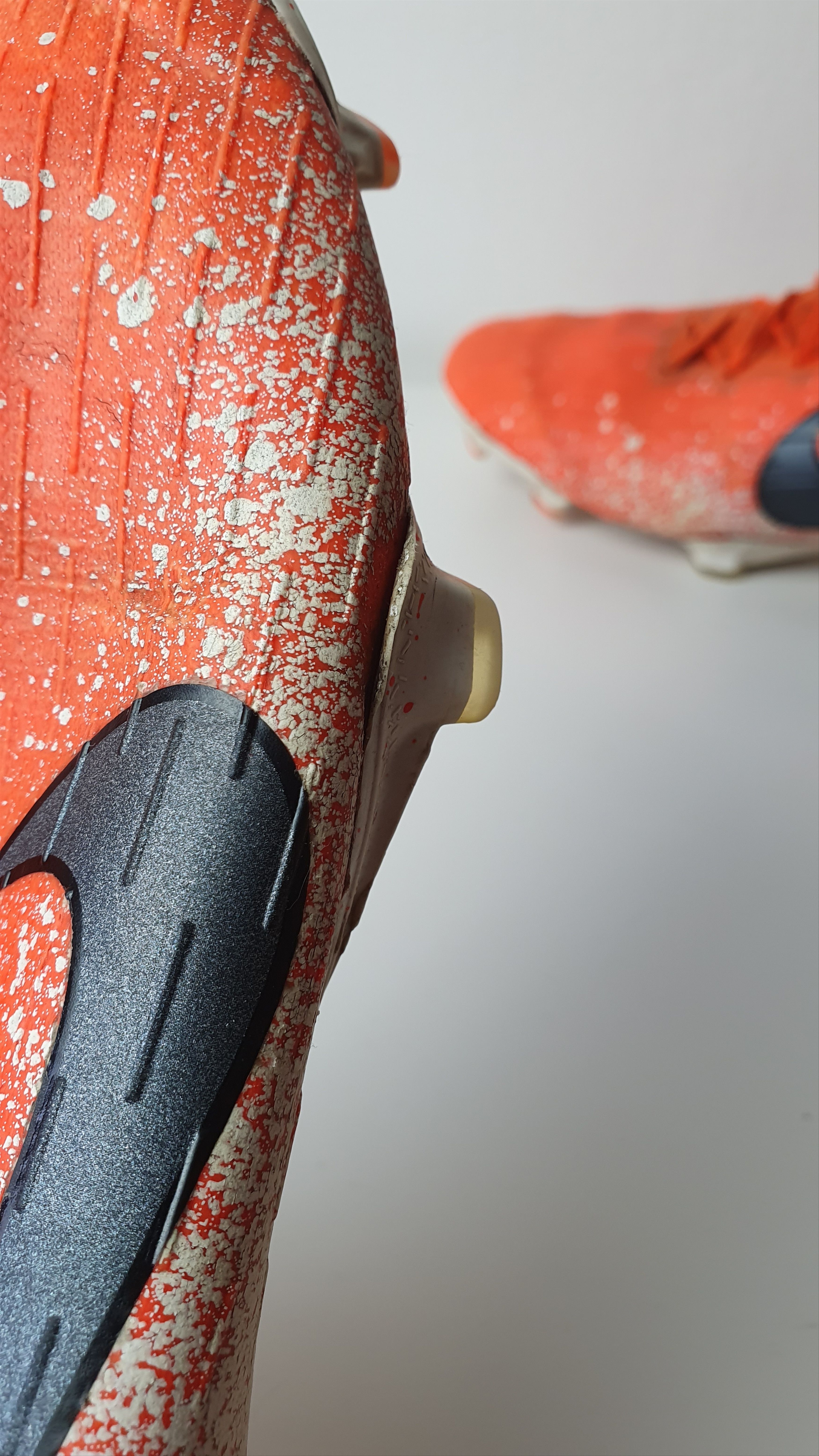 Nike Football Cleats Mens Nike Mercurial Vapor 12 Elite AG Size US 12.5 / EU 45-46 - 24 Thumbnail