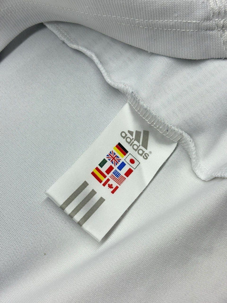 Adidas Vintage Adidas Bayern Munchen 2002-2004 Away Football Shirt Size US M / EU 48-50 / 2 - 16 Thumbnail