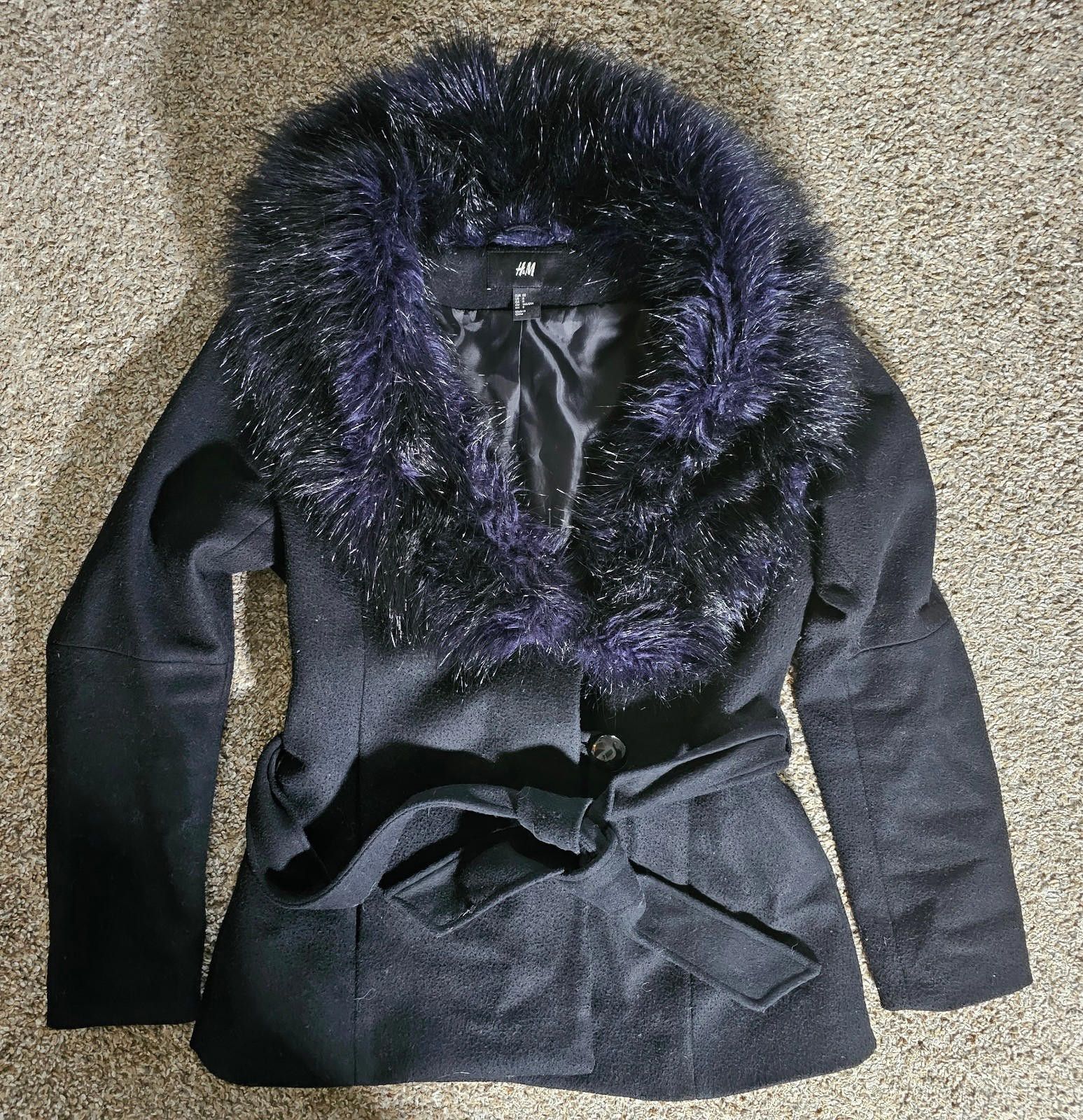 H&M H&M Purple Black faux fur trim wool coat US 8 Size M / US 6-8 / IT 42-44 - 1 Thumbnail