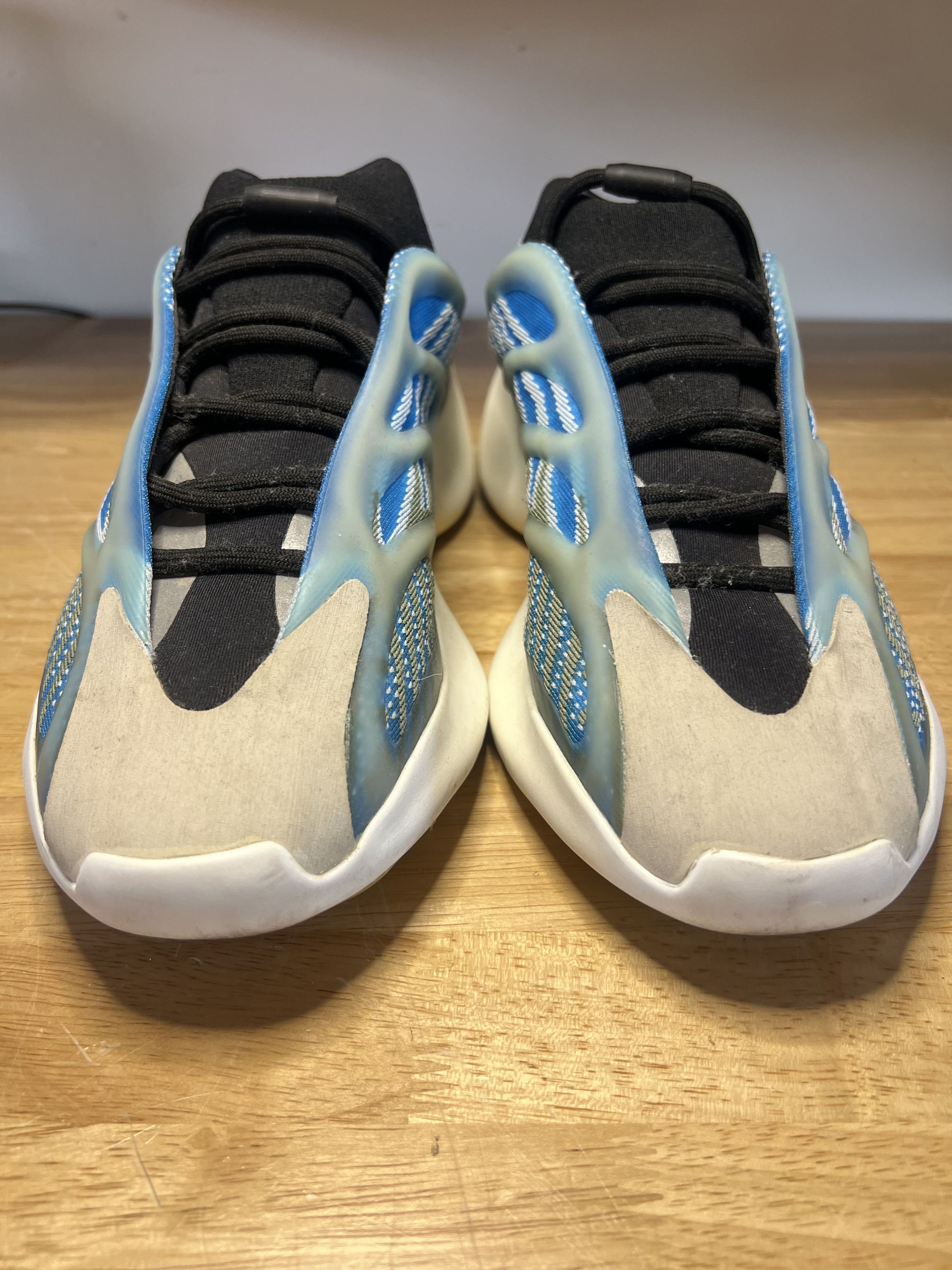 Adidas adidas Yeezy 700 V3 Arzareth (Blue) - US Mens Size 9.5 Size US 9.5 / EU 42-43 - 5 Thumbnail