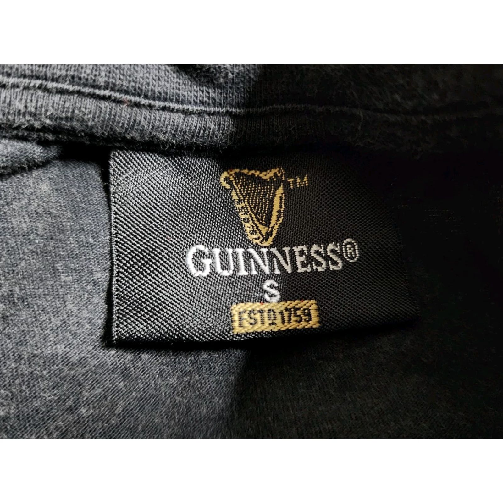 Vintage Guinness Extra Stout Beer Guinness Logo T-Shirt Mens S Gray 100% Cotton Short Sleeve Crew Neck Vintage? No Size US S / EU 44-46 / 1 - 6 Thumbnail