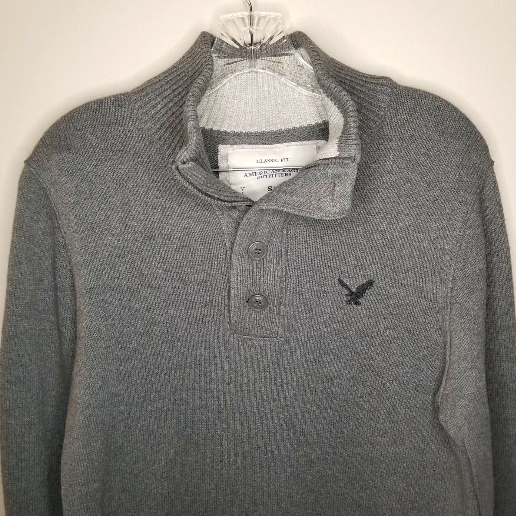 American Eagle Outfitters VINTAGE? No. American Eagle Mens Gray Long Sleeve 1/2 Zip Button Pullover Sweater Size S Size US S / EU 44-46 / 1 - 2 Thumbnail