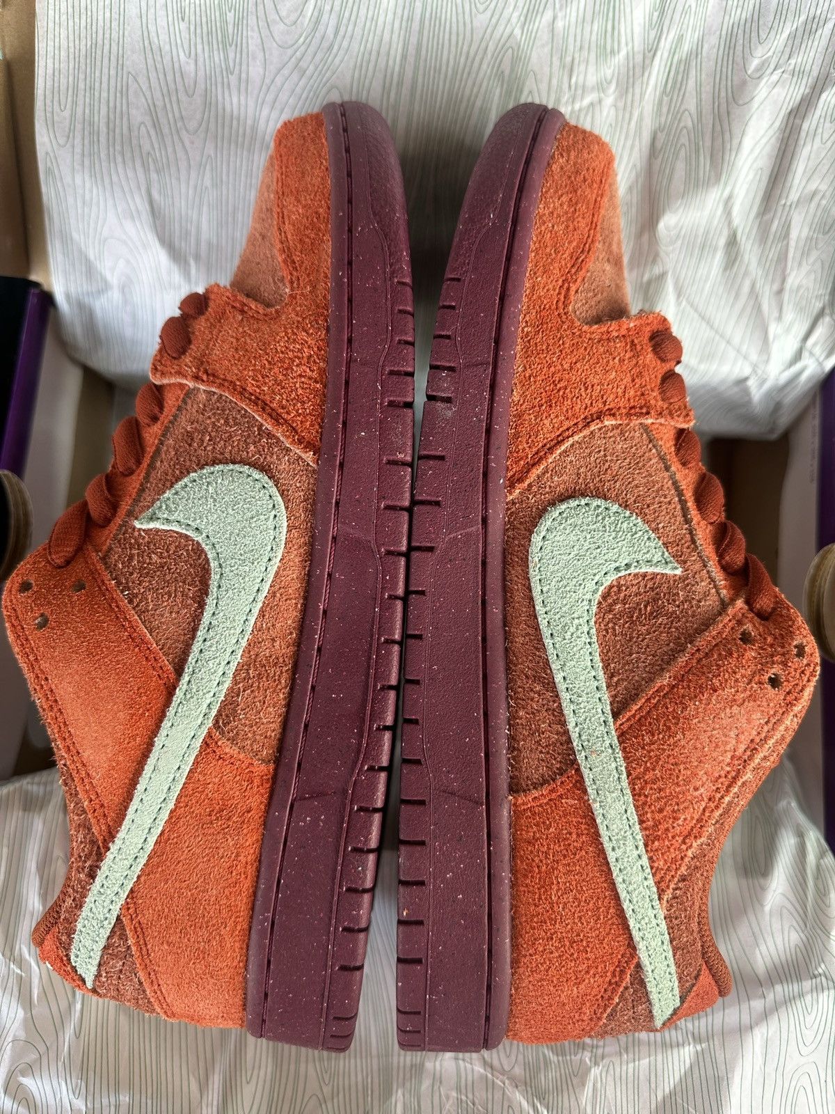 Nike SB Nike SB Dunk Low Pro PRM Mystic Red Rosewood Size US 9 / EU 42 - 3 Thumbnail