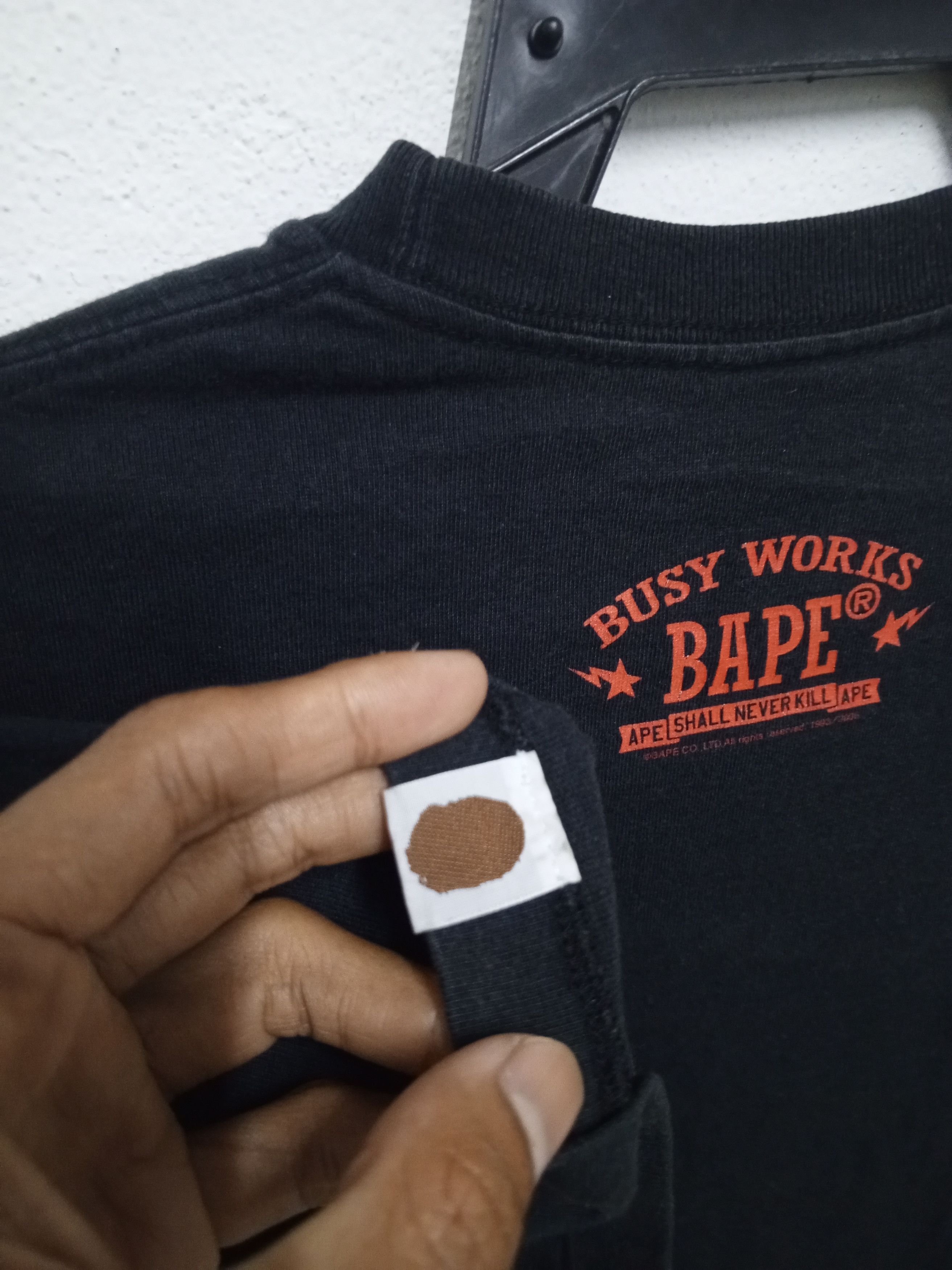 Bape 💥Y2K💥BAPE 2006 - BUSY WORK BLACK TSHIRT Size US S / EU 44-46 / 1 - 7 Thumbnail