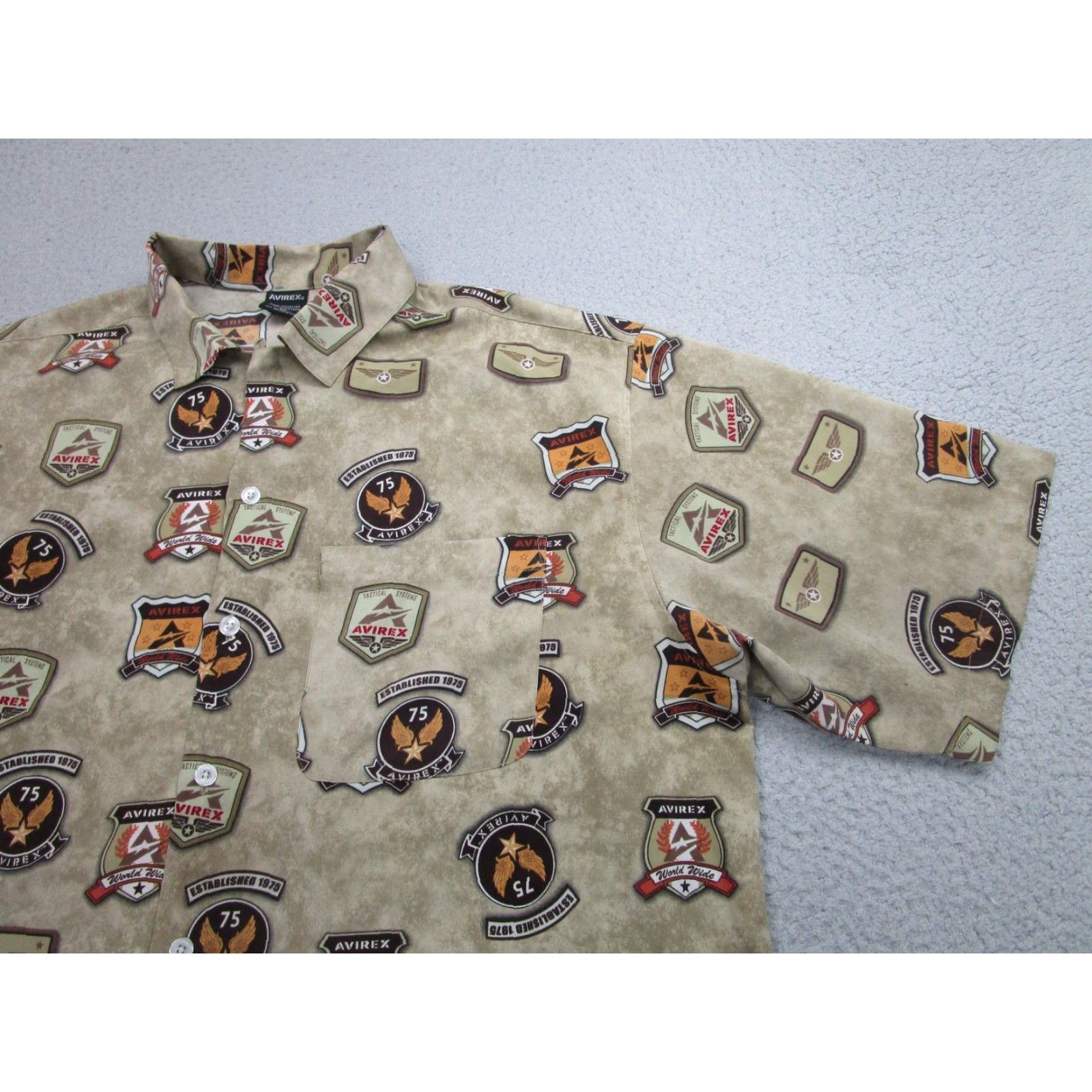 Avirex Avirex Shirt Mens XL Beige Short Sleeve Button Up Baggy Print y2k Polyester Size US XL / EU 56 / 4 - 2 Thumbnail